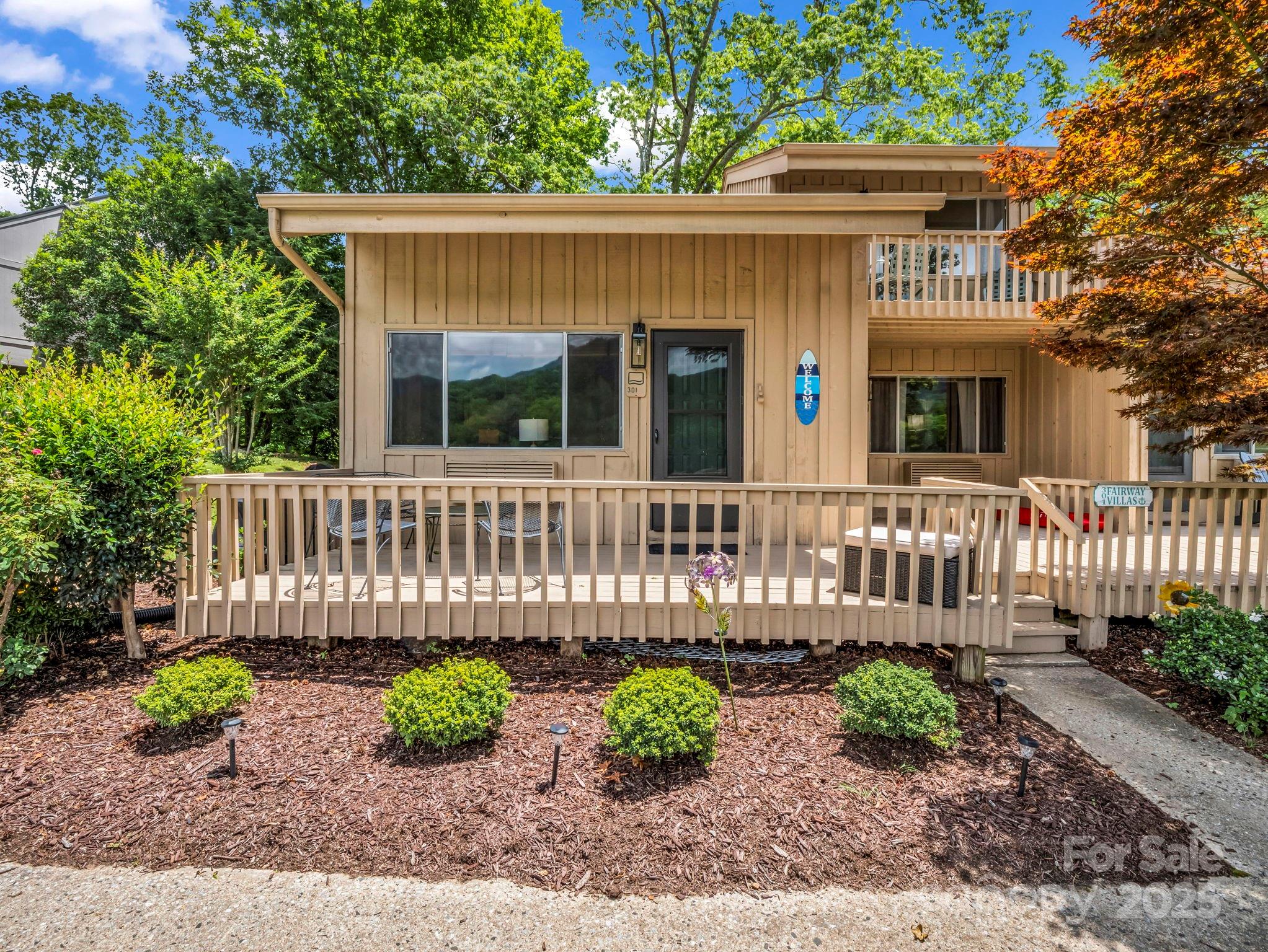 140 West Lake Drive 301