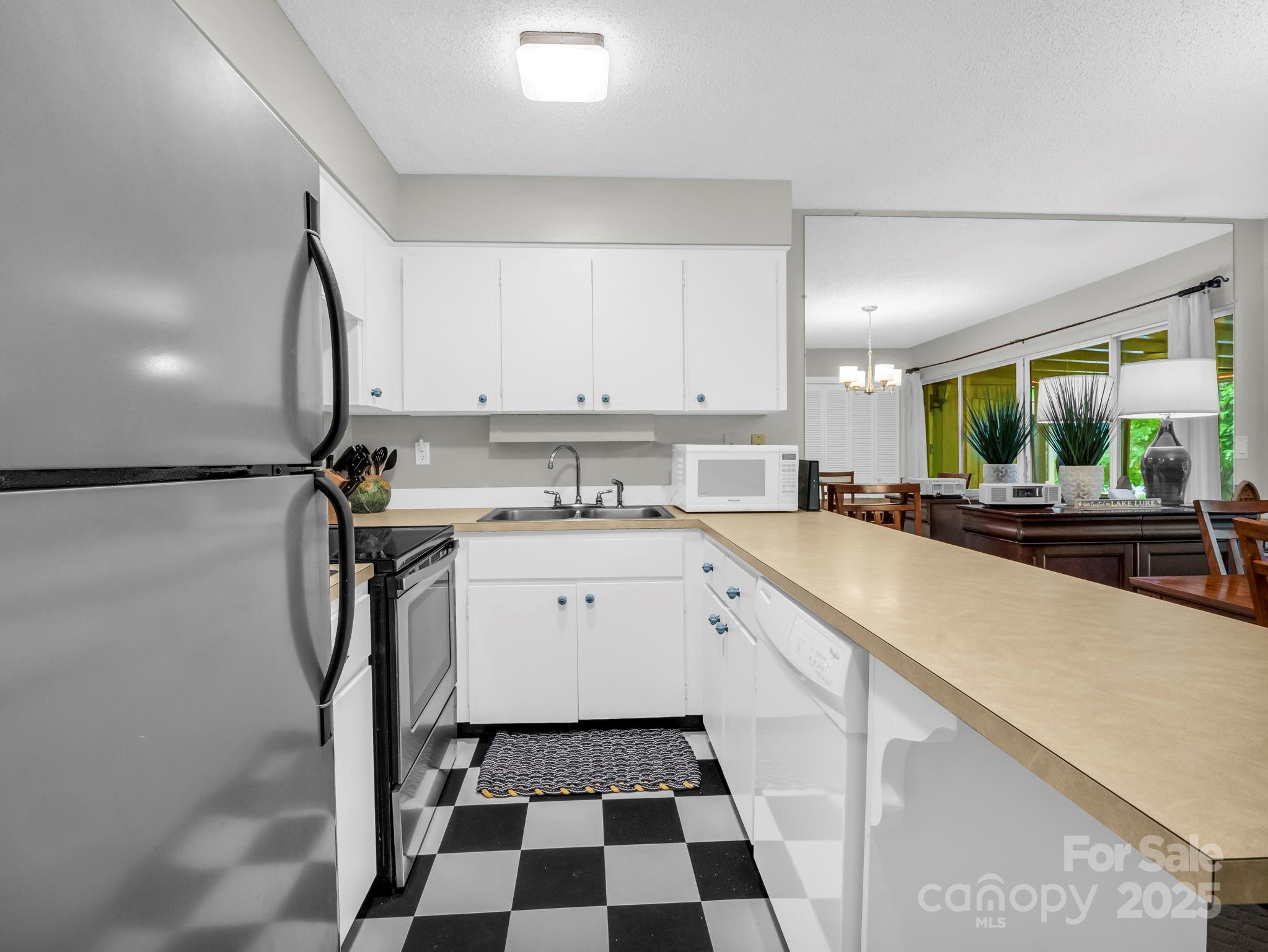 Rumbling Bald on Lake Lure - Residential