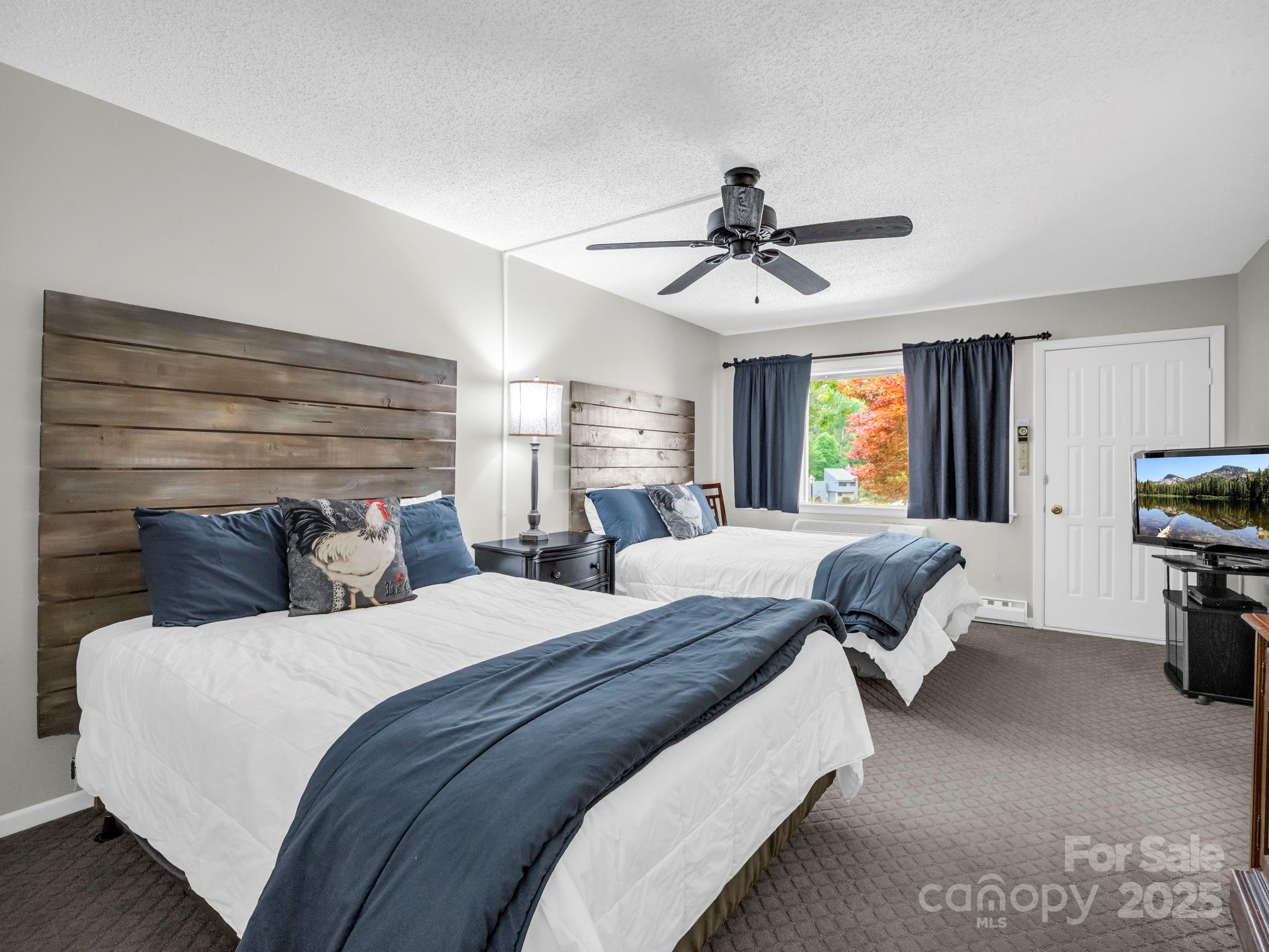 Rumbling Bald on Lake Lure - Residential