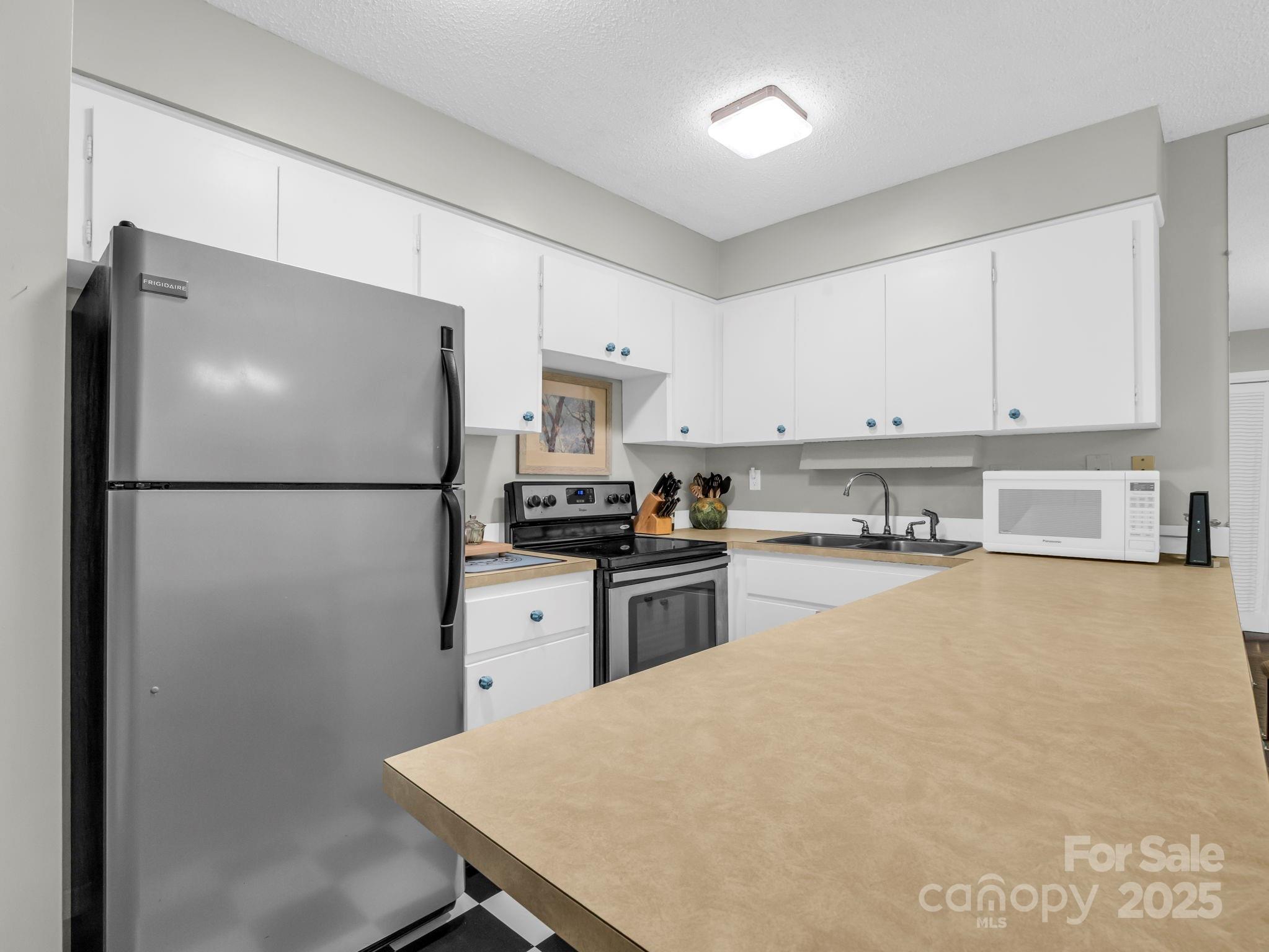 Rumbling Bald on Lake Lure - Residential