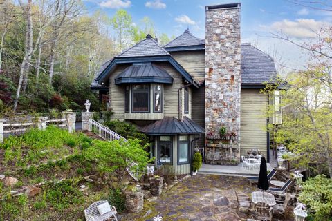 1052 Toxaway Drive Lake Toxaway NC 28747