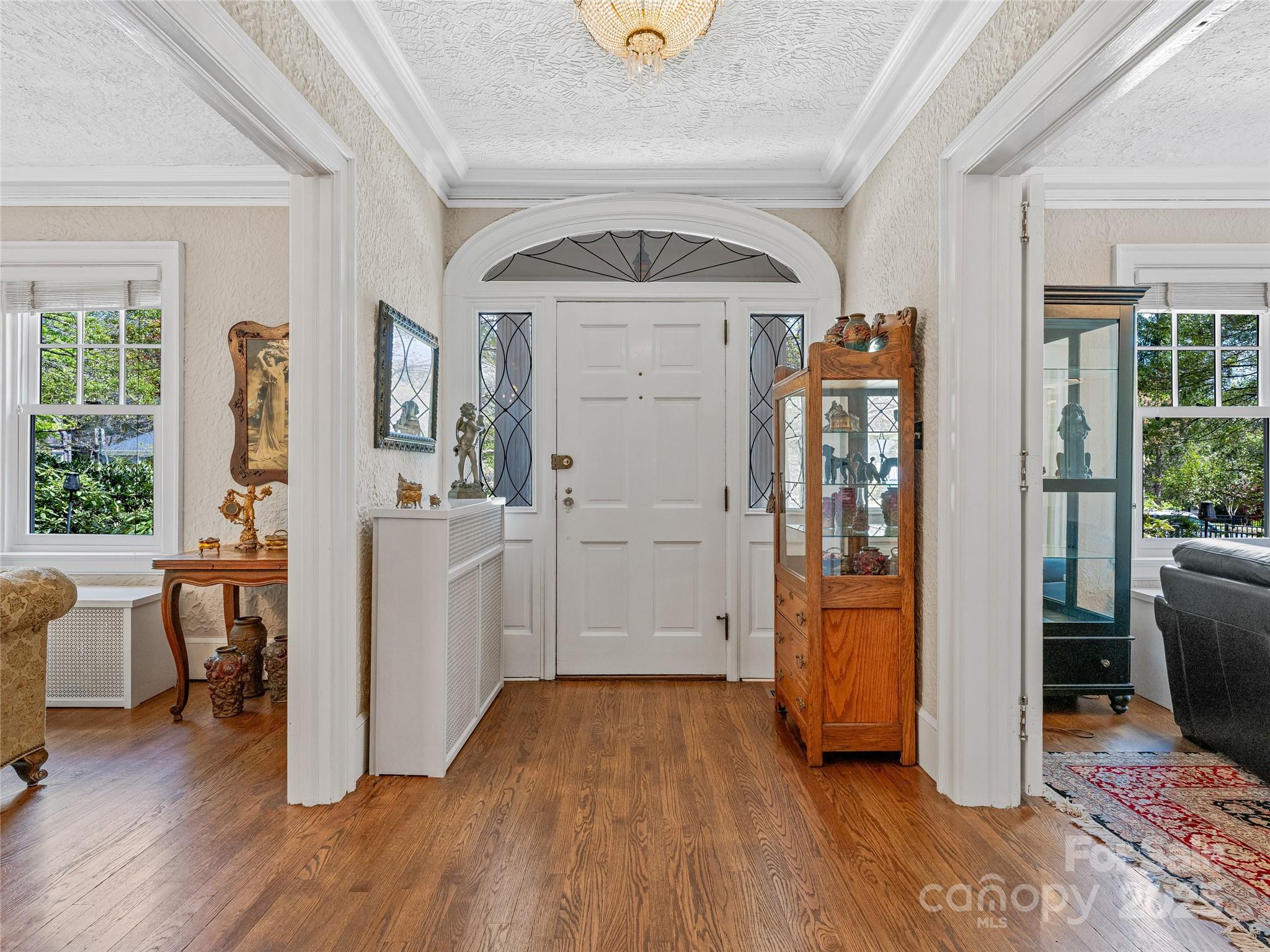 218 Kimberly Avenue
