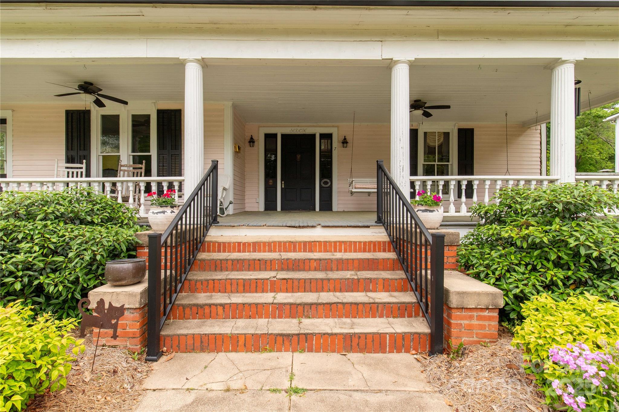 7 Kings Mountain Street