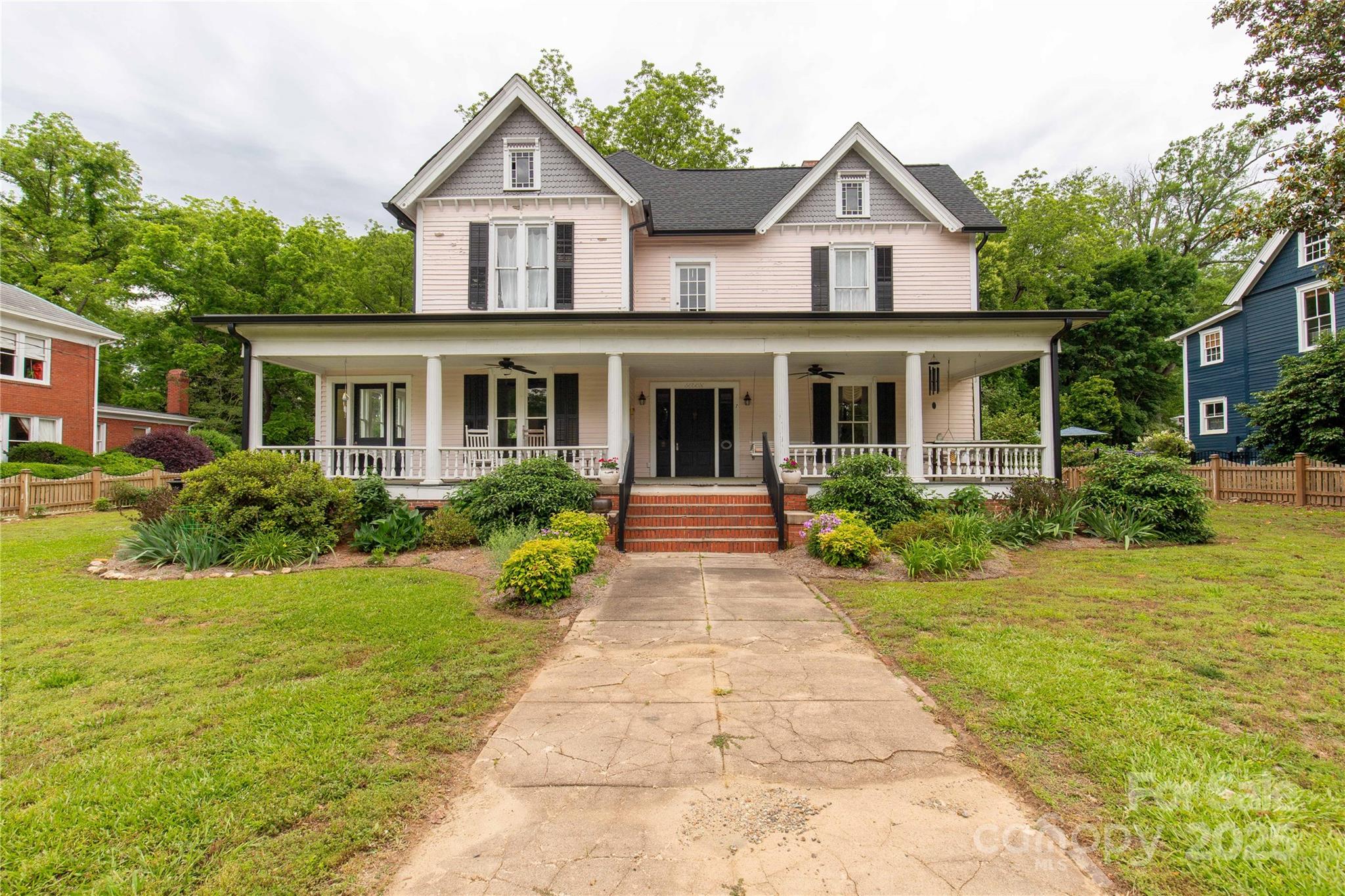 7 Kings Mountain Street