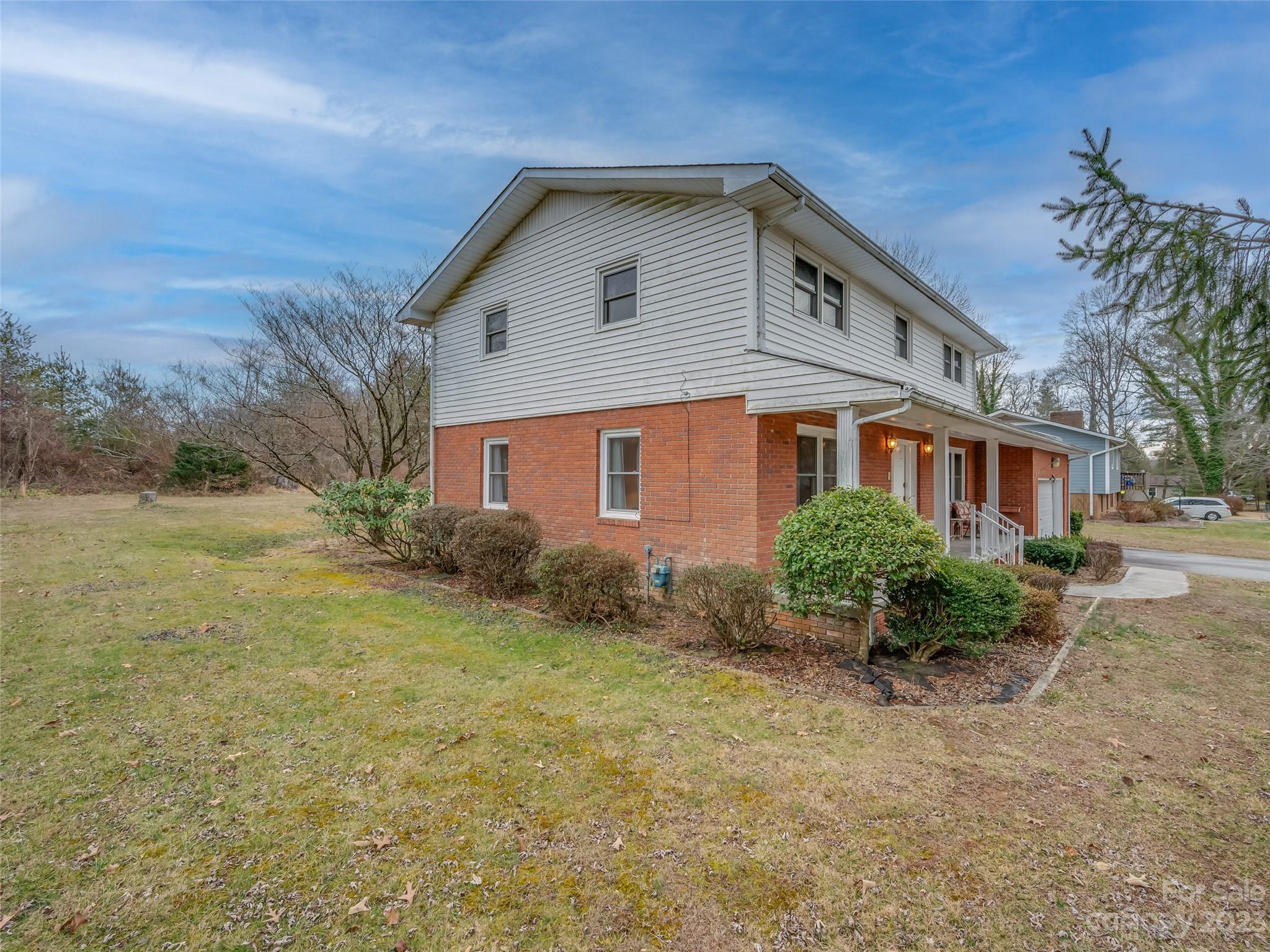 Brookland Manor - Residential