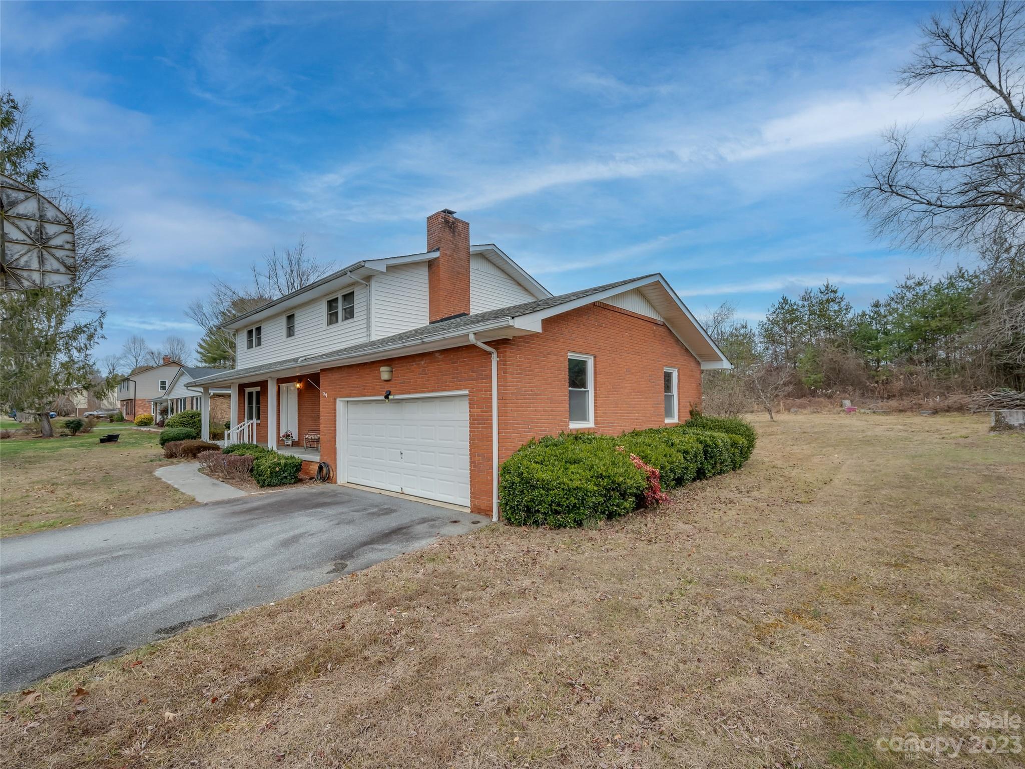 Brookland Manor - Residential