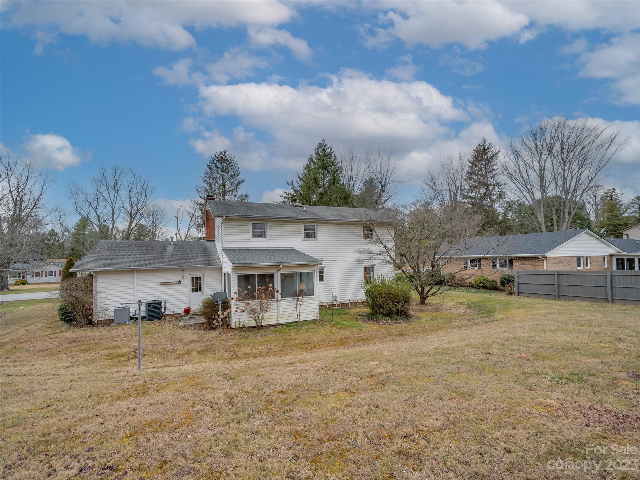 Brookland Manor - Residential