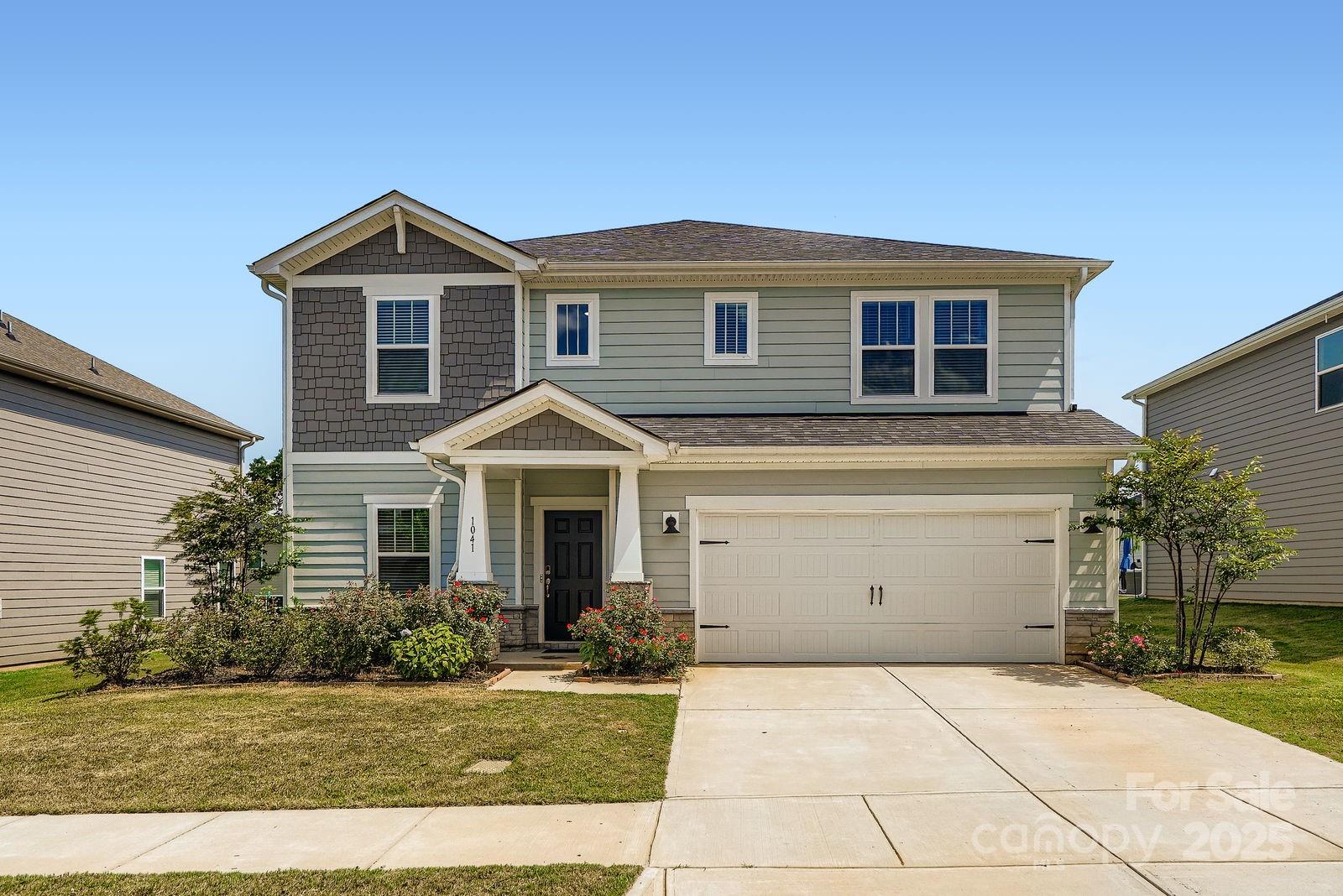 1041 Red Apple Street
