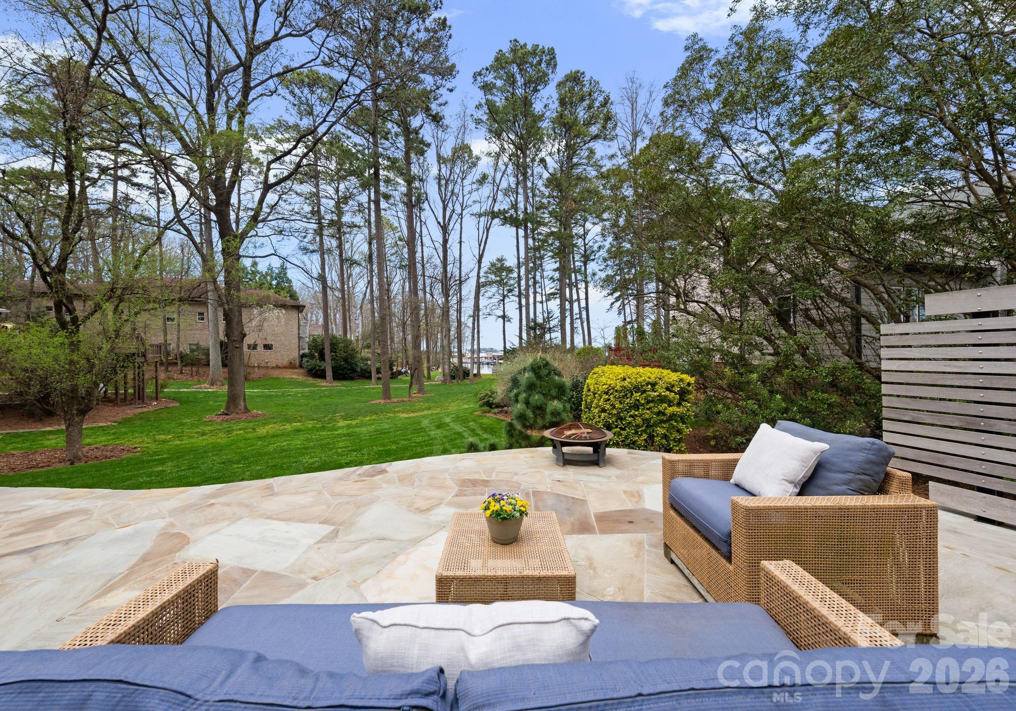 Lookout Point - Residential