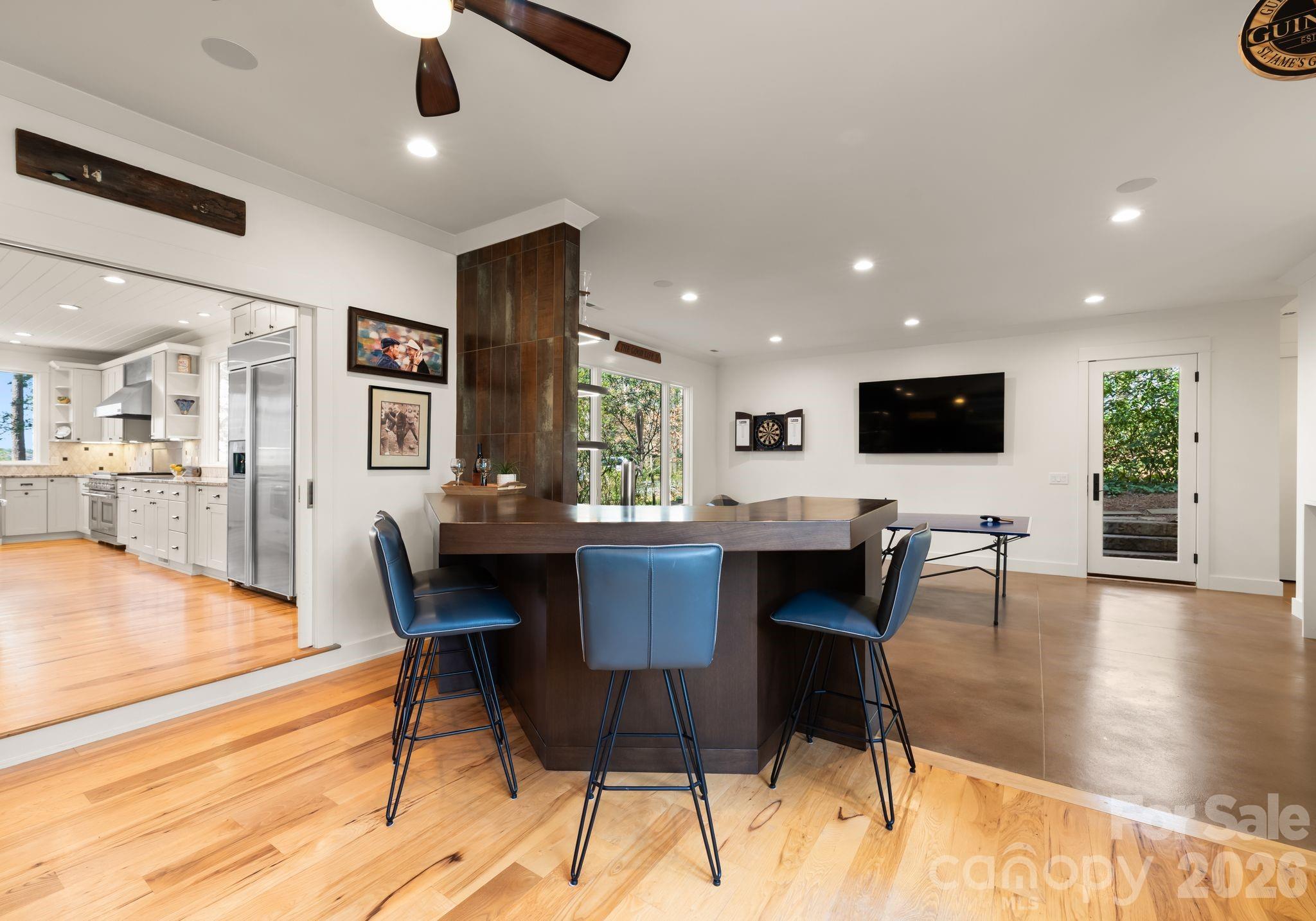 Lookout Point - Residential