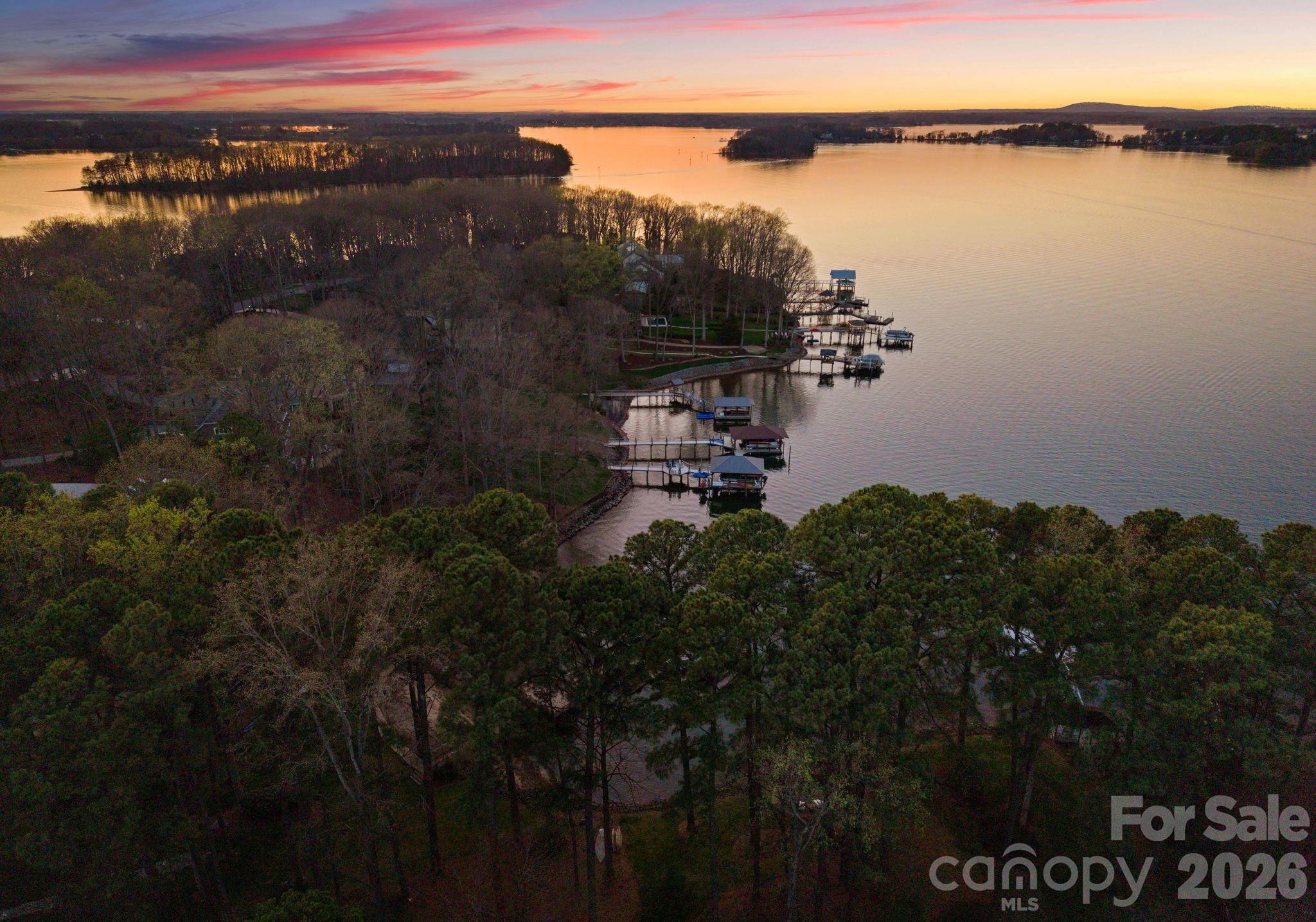 Lookout Point - Residential