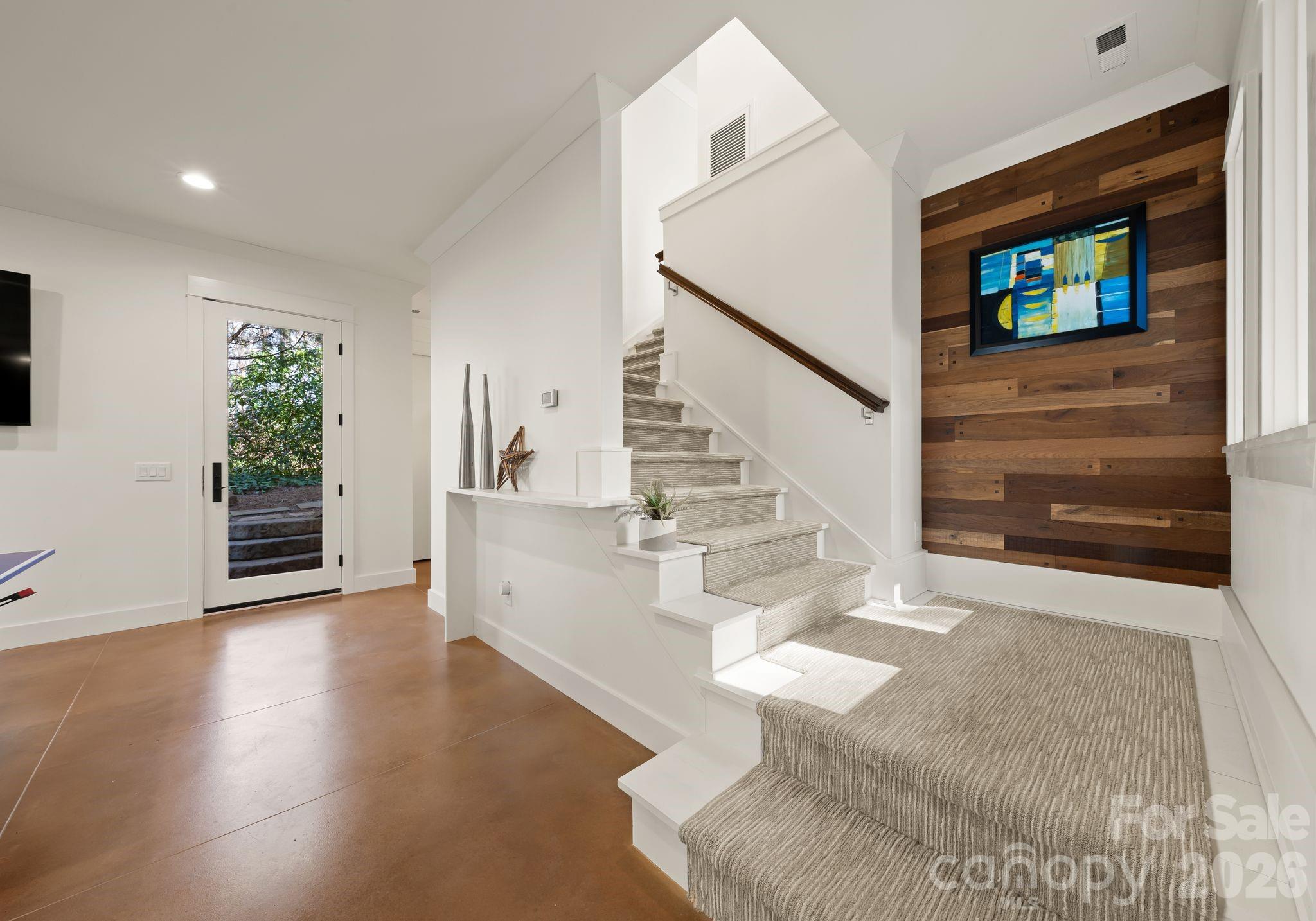 Lookout Point - Residential