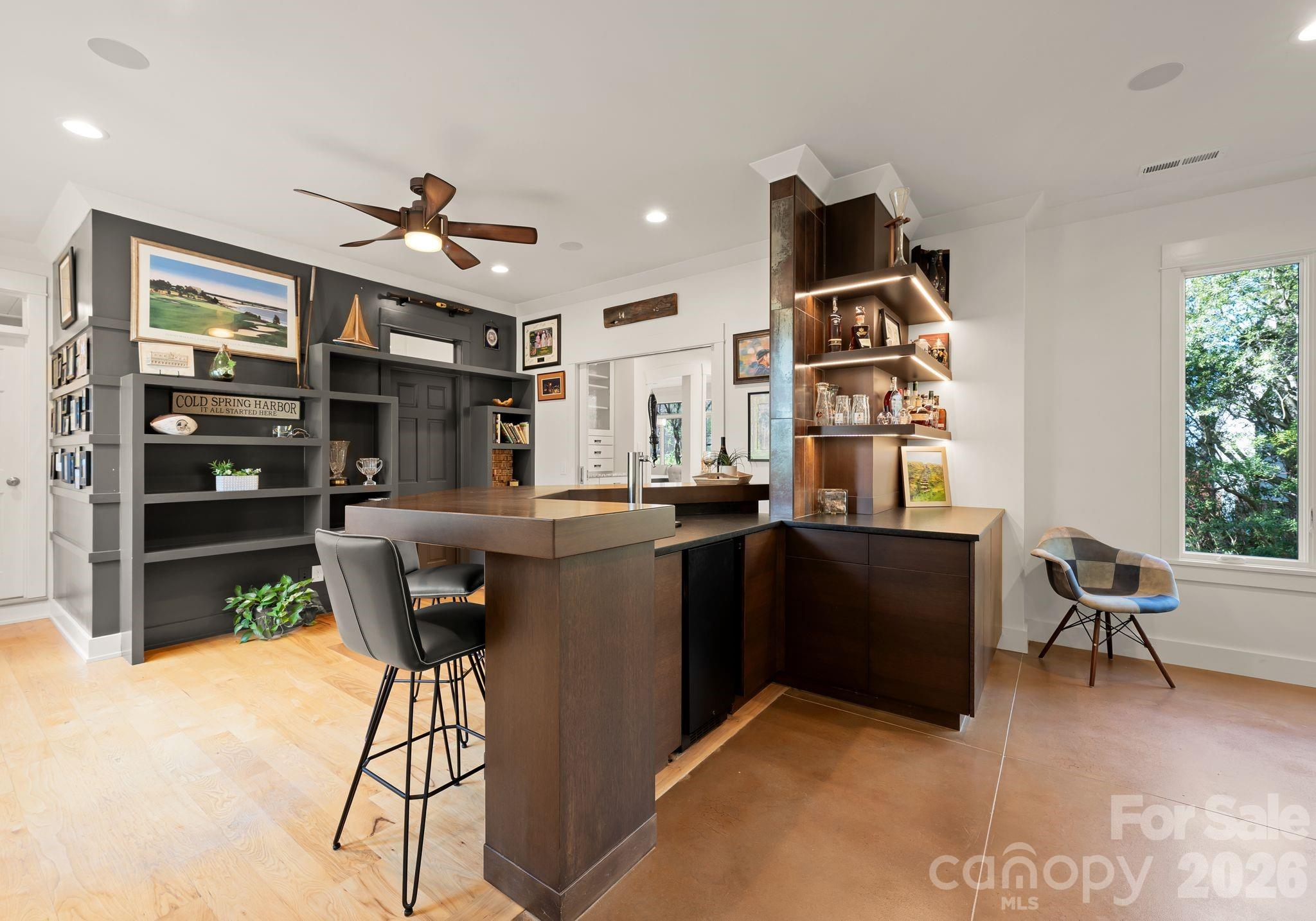 Lookout Point - Residential