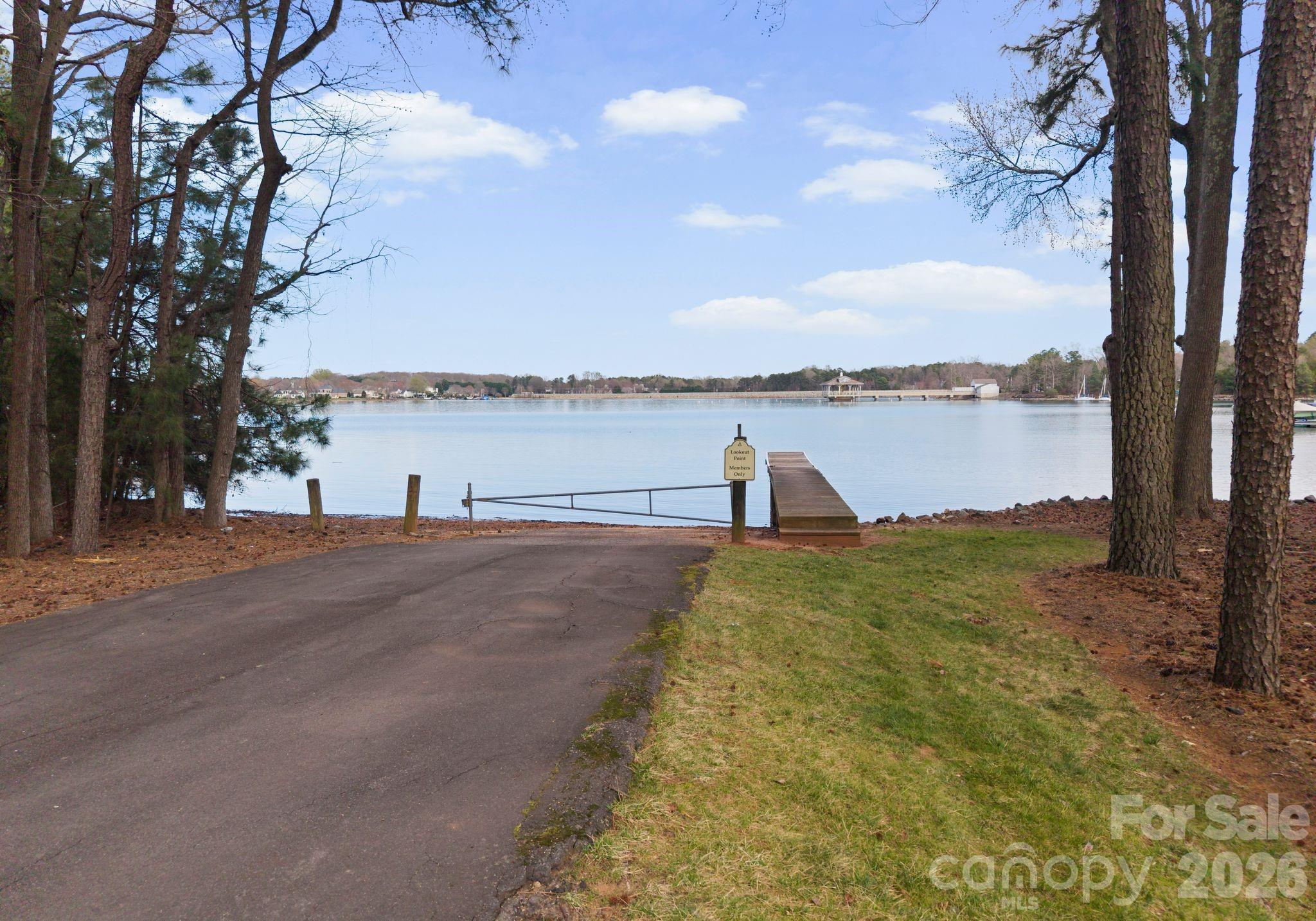 Lookout Point - Residential