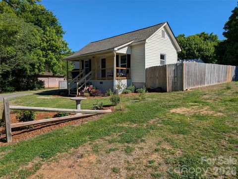 Photo of 3462 Roberta Road, Concord, NC 28027 (MLS # 4382419)