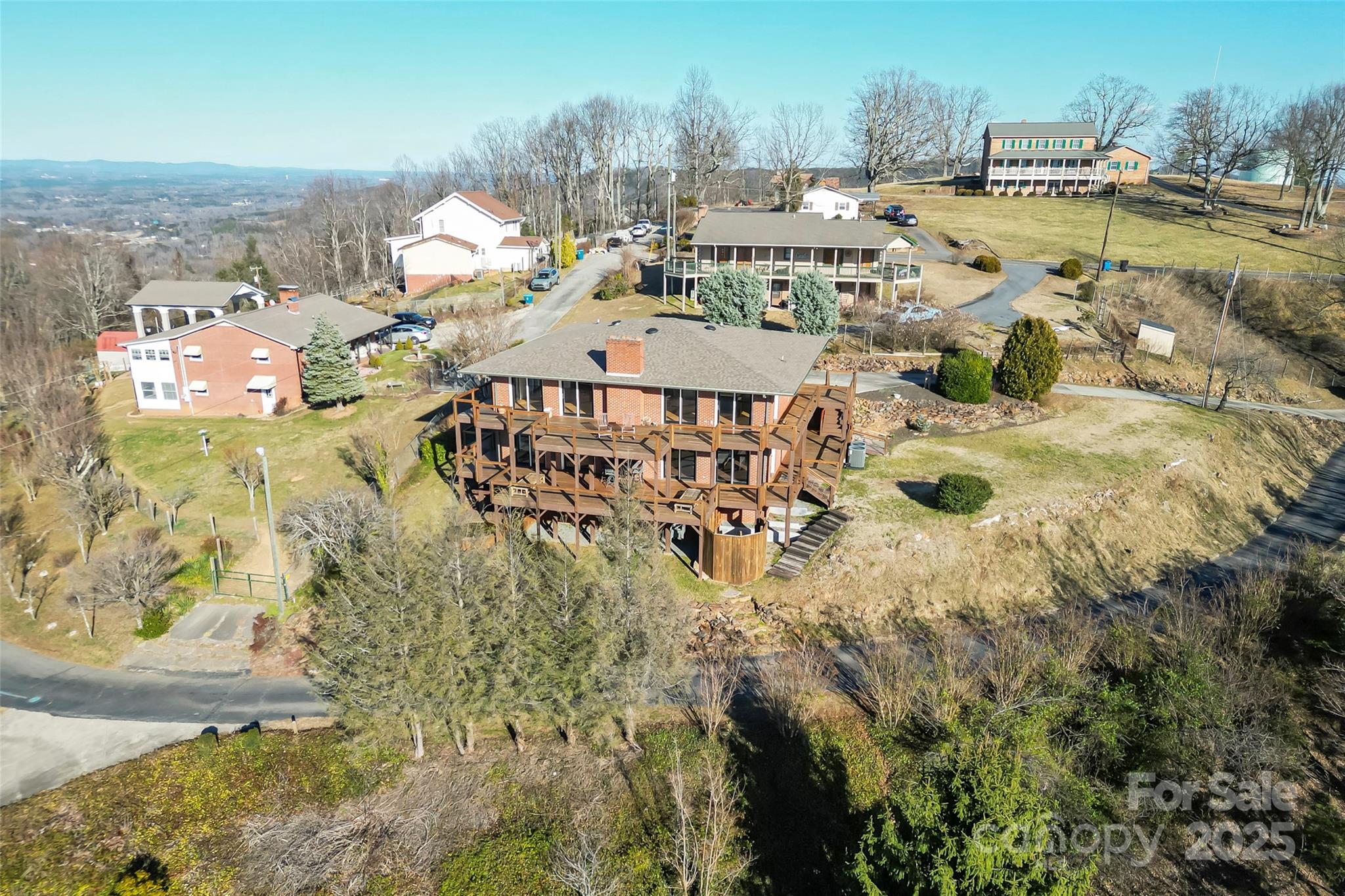 3495 Mountain Ridge Circle