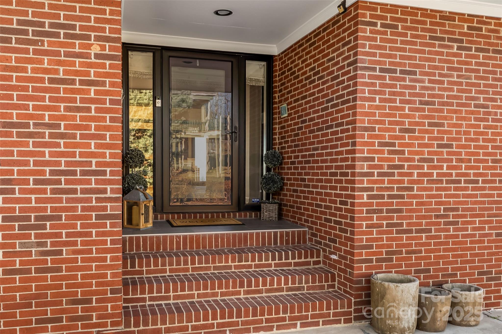 3495 Mountain Ridge Circle