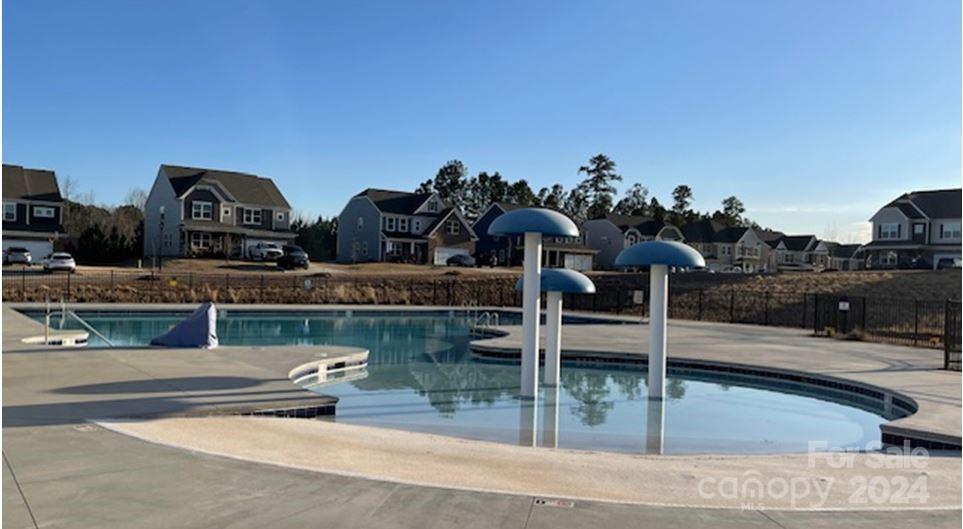 Falls Cove at Lake Norman - Residential