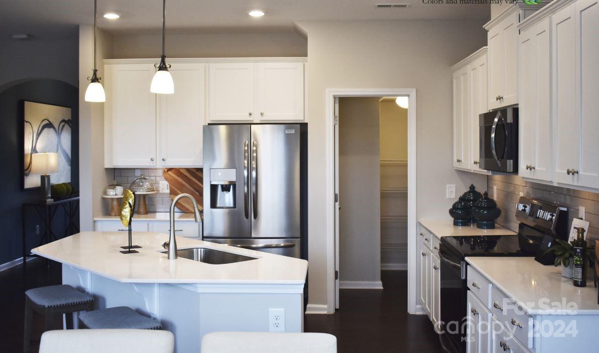 Falls Cove at Lake Norman - Residential