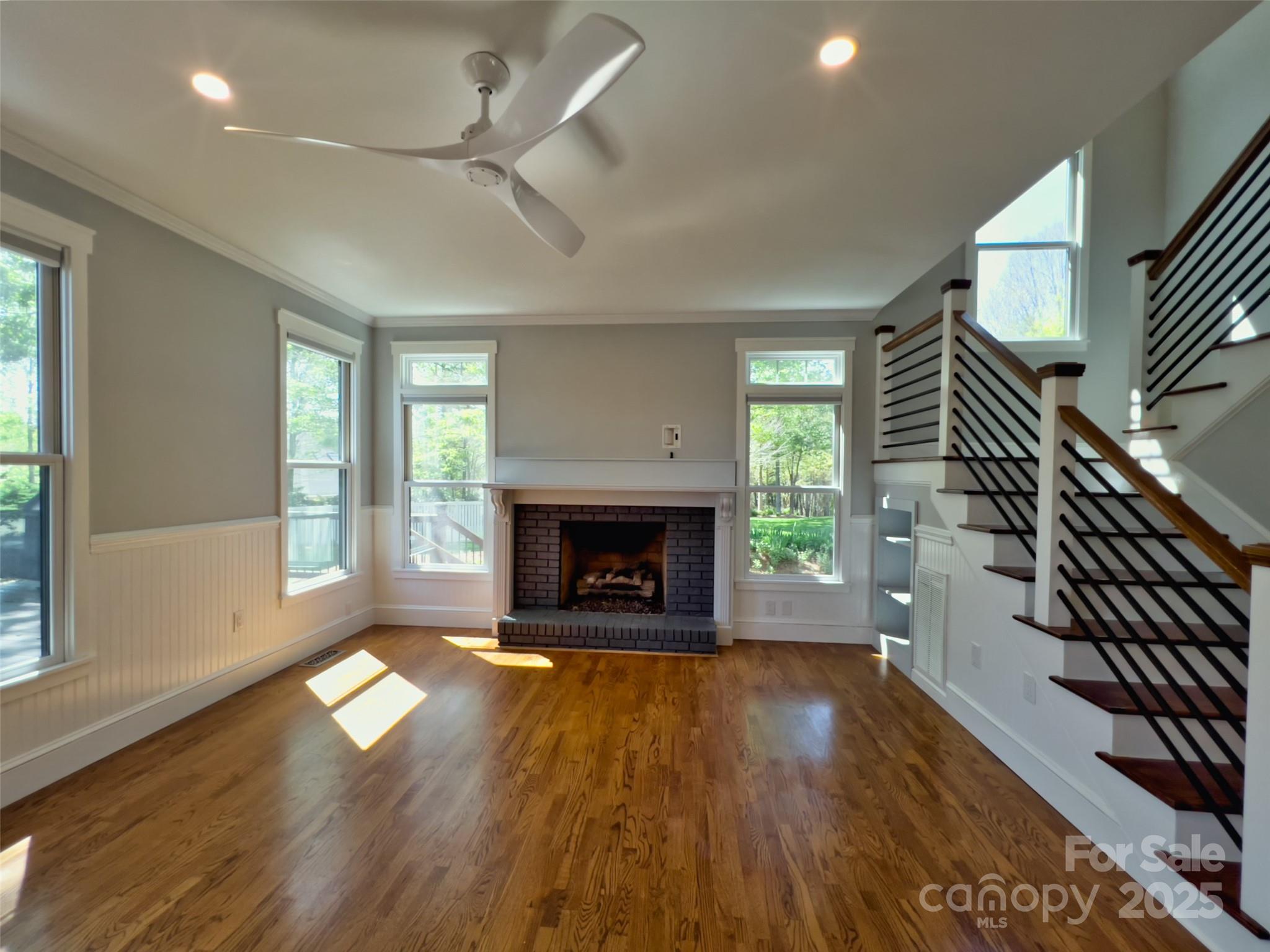 484 Chisholm Trail