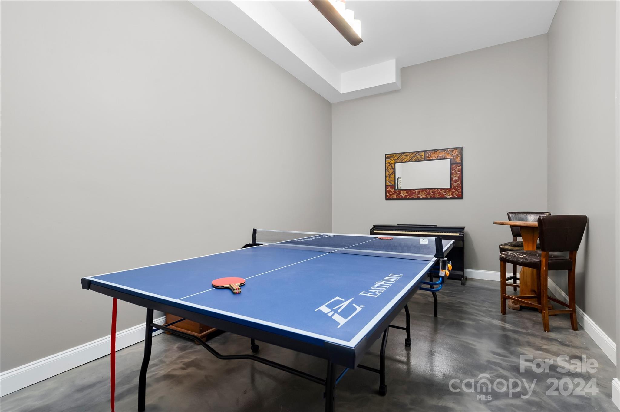 Fox Den - Residential