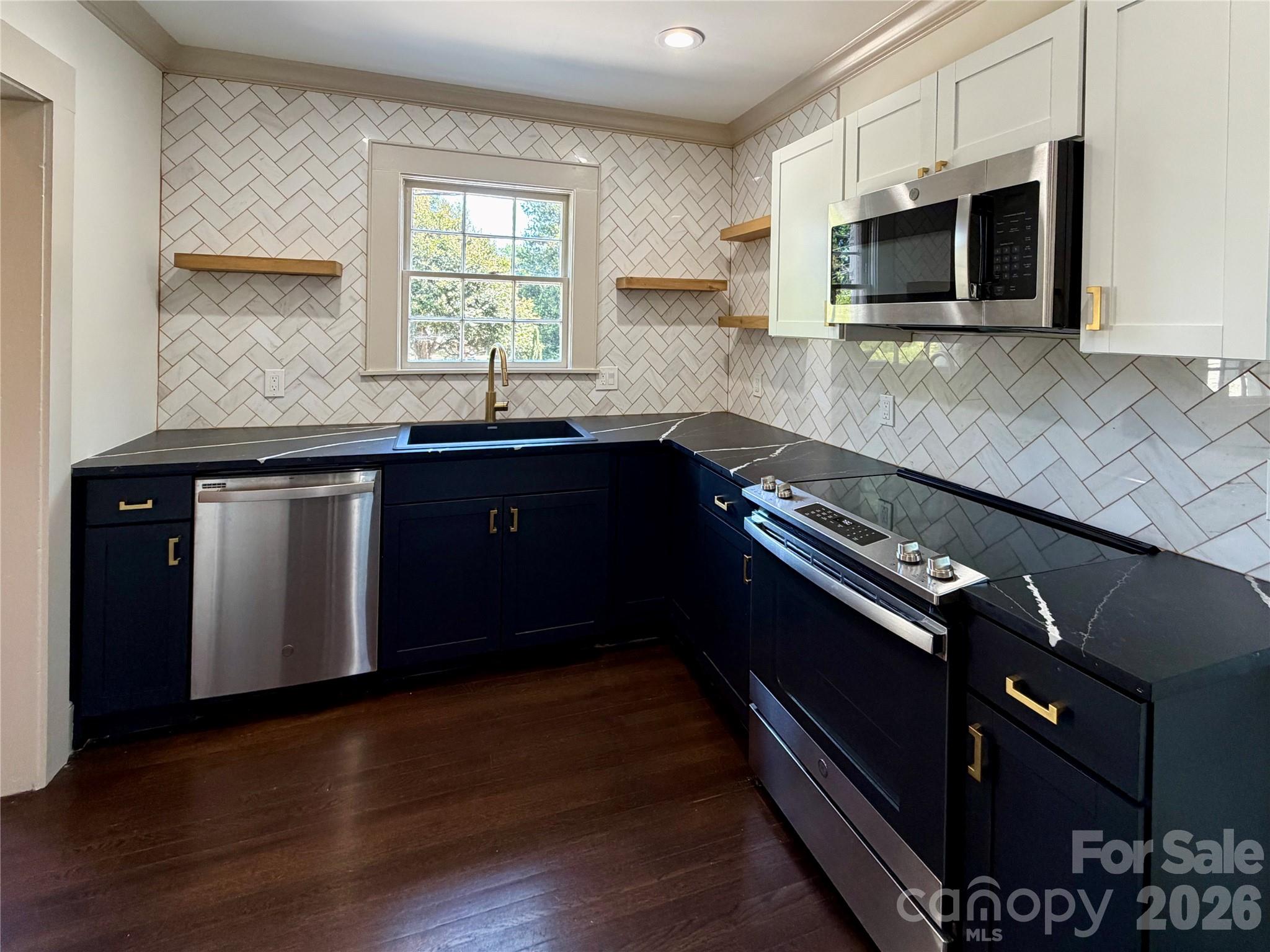 1024 Rockway Drive