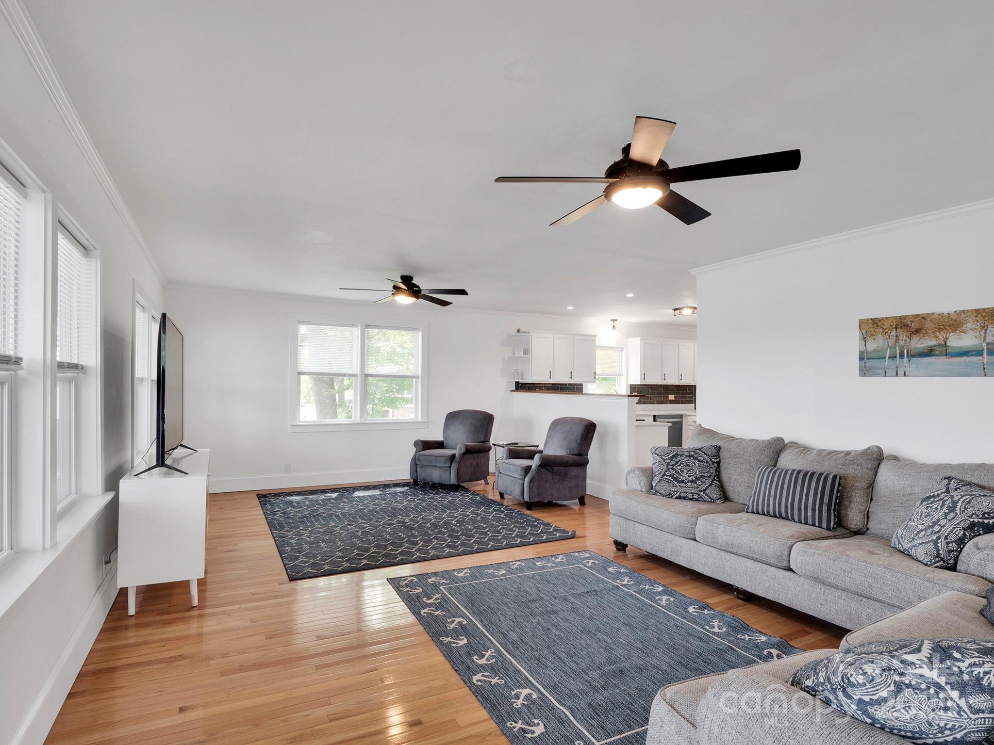 1513 Molly Creek Circle