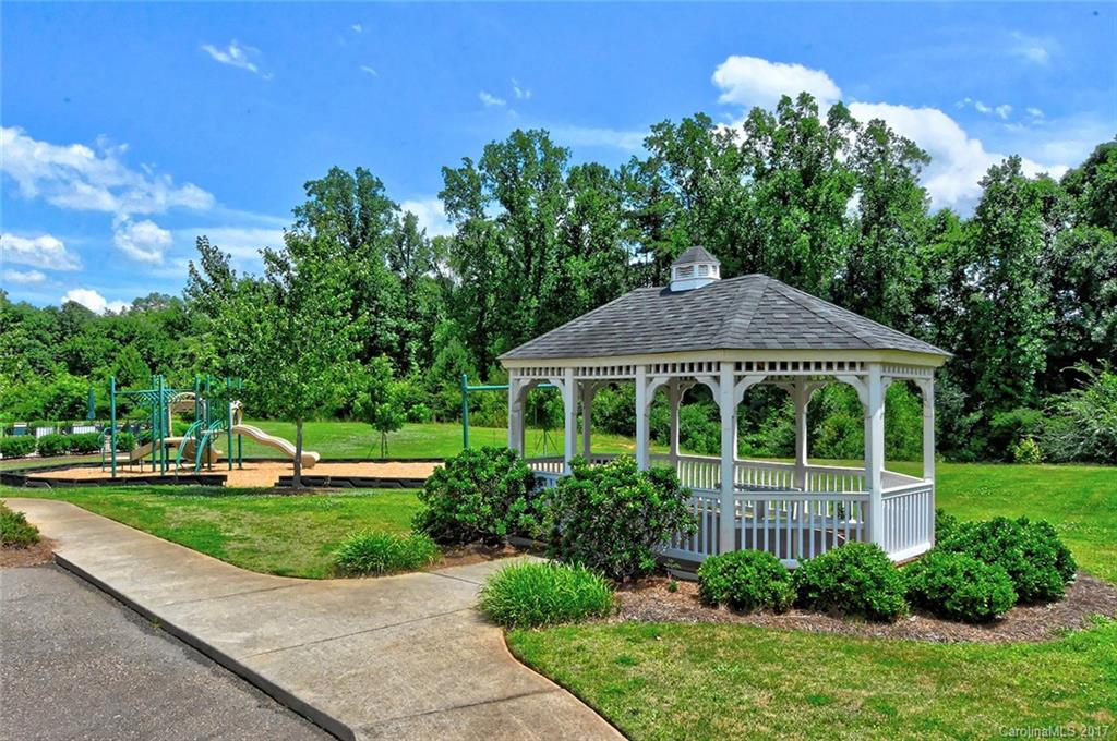 Shelly Woods - Residential