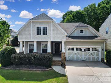2001 Oakmere Road Waxhaw NC 28173
