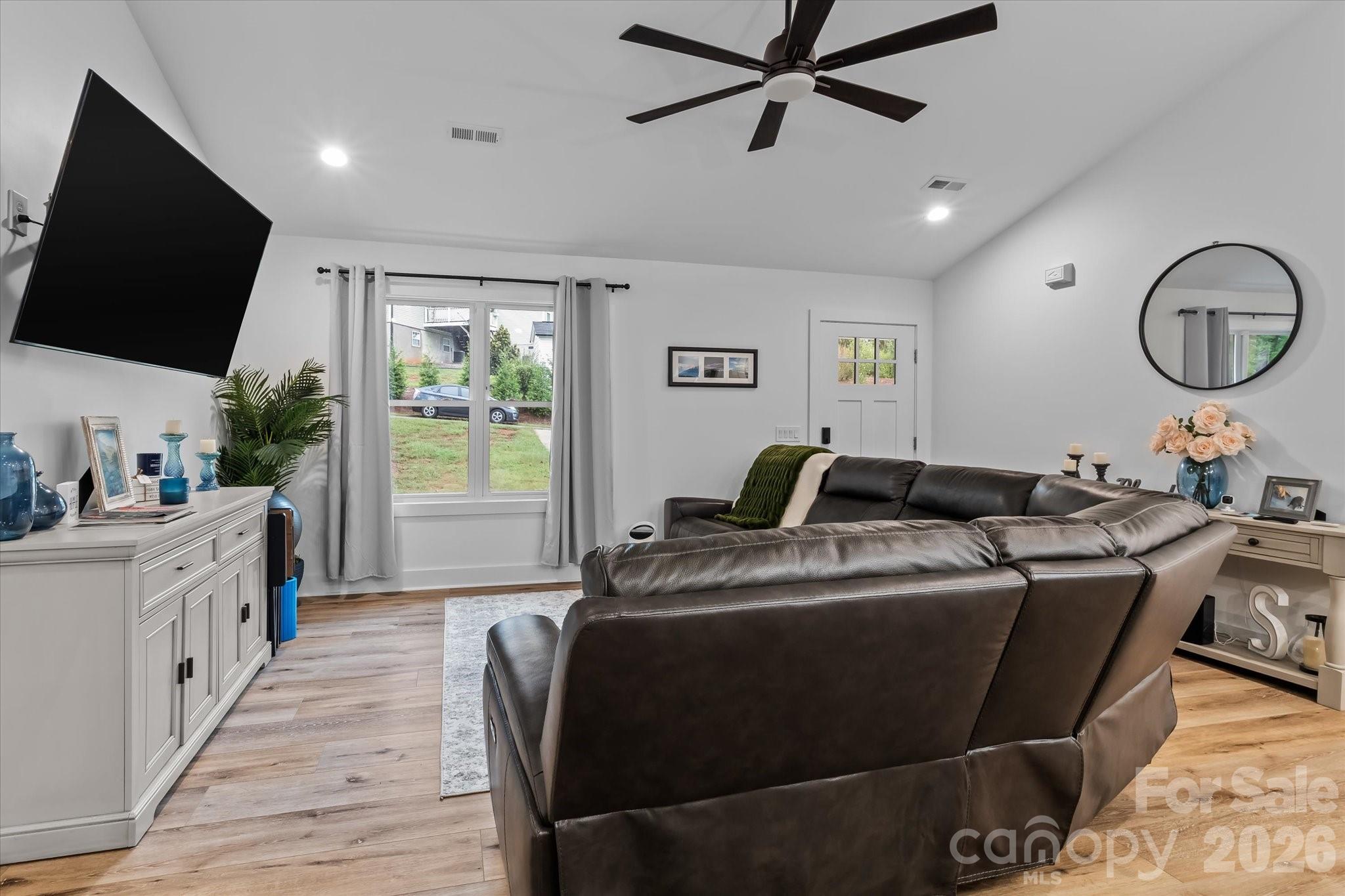 110 S Yadkin River Road