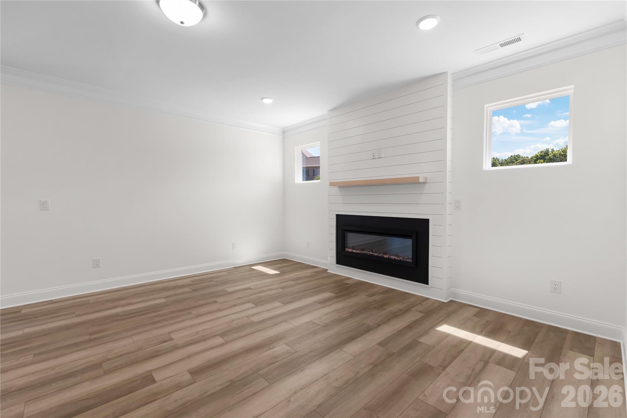Howards Reach at Bakers Mountain - Residential