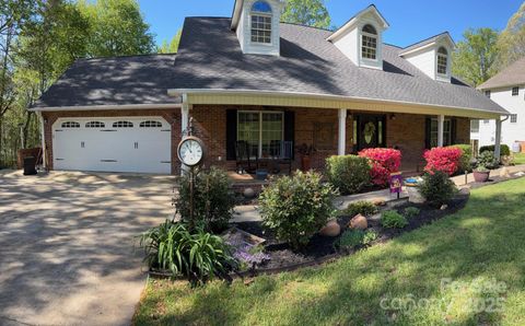 Photo of 8369 Slate Street, Terrell, NC 28682 (MLS # 4308910)