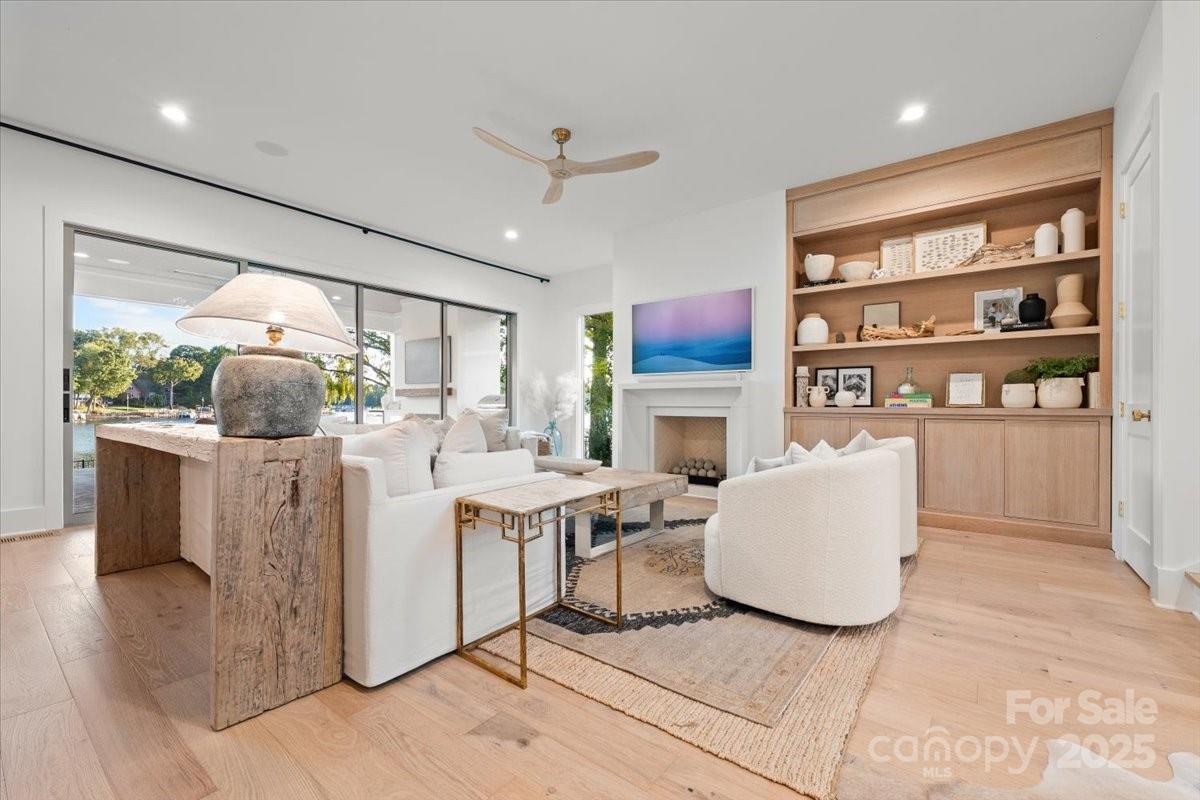 Bahia Bay - Residential