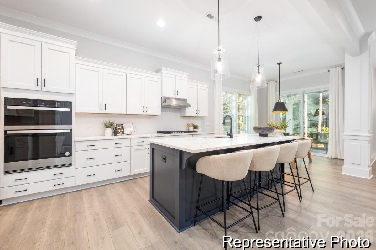 147 Borders Street 196p