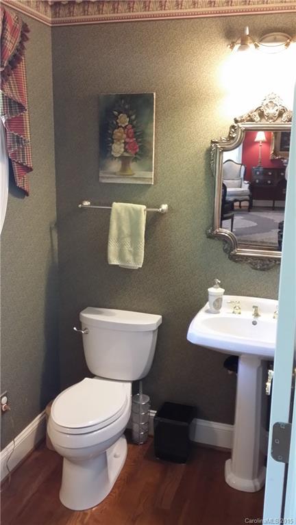 Moores Ferry - Residential