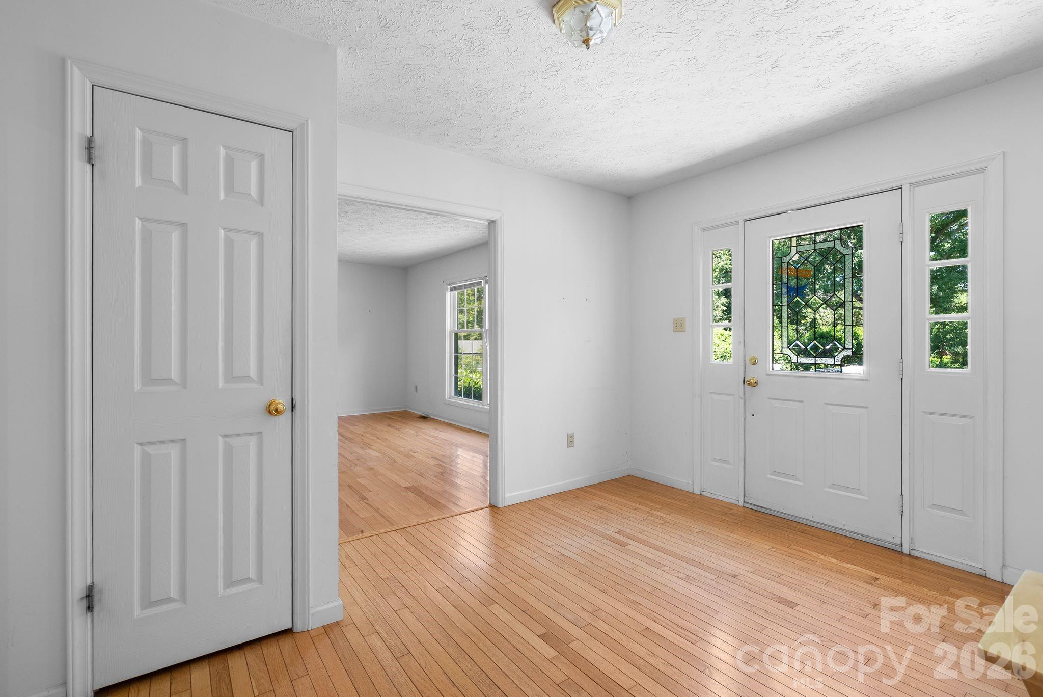 28 Song Bird Lane