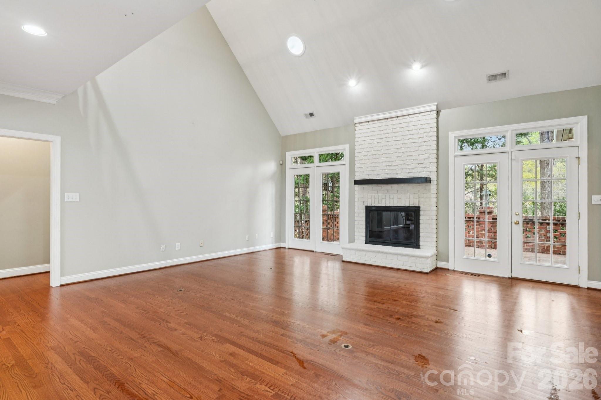 Cowans Ford - Residential