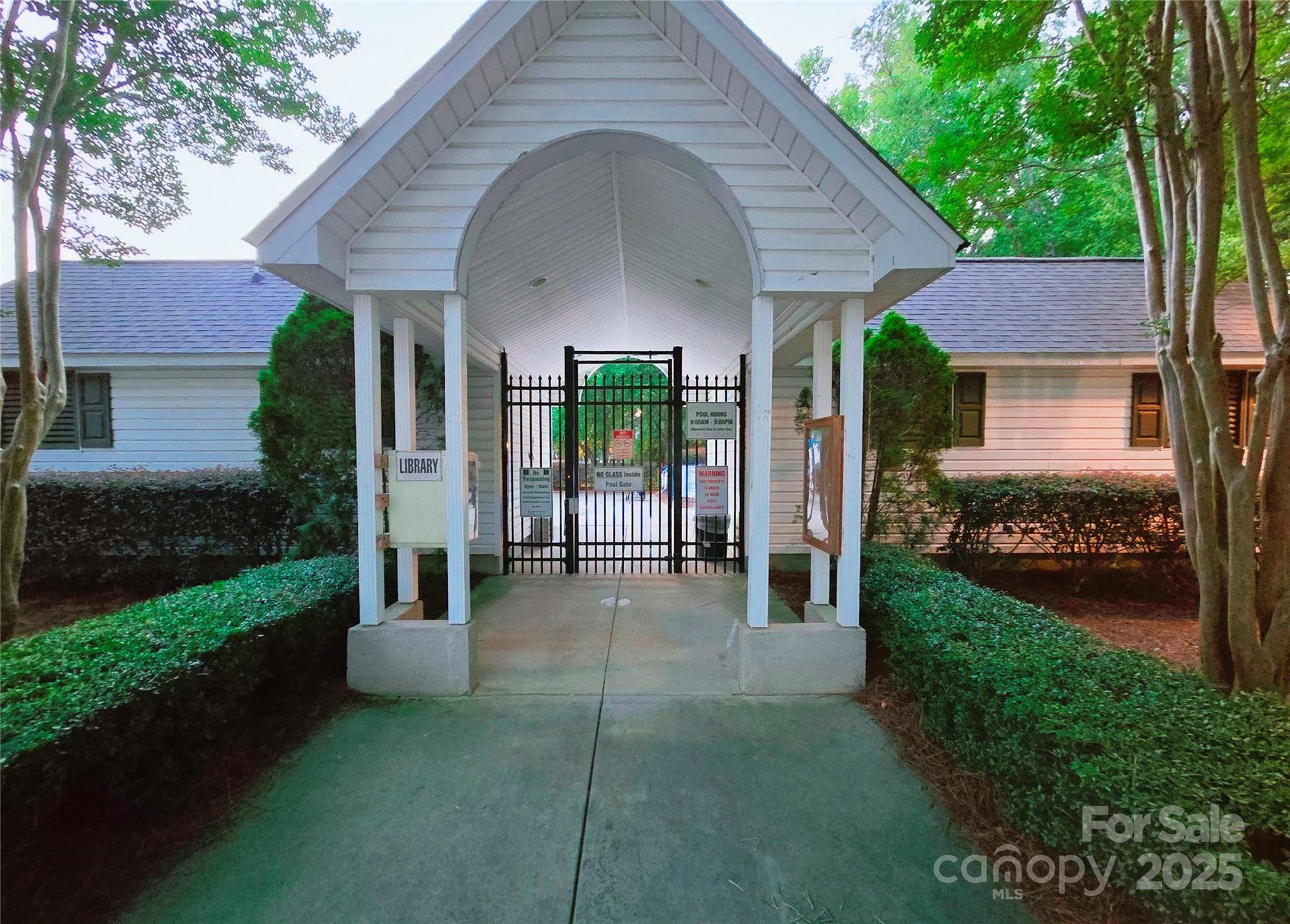 10105 Reindeer Way Lane