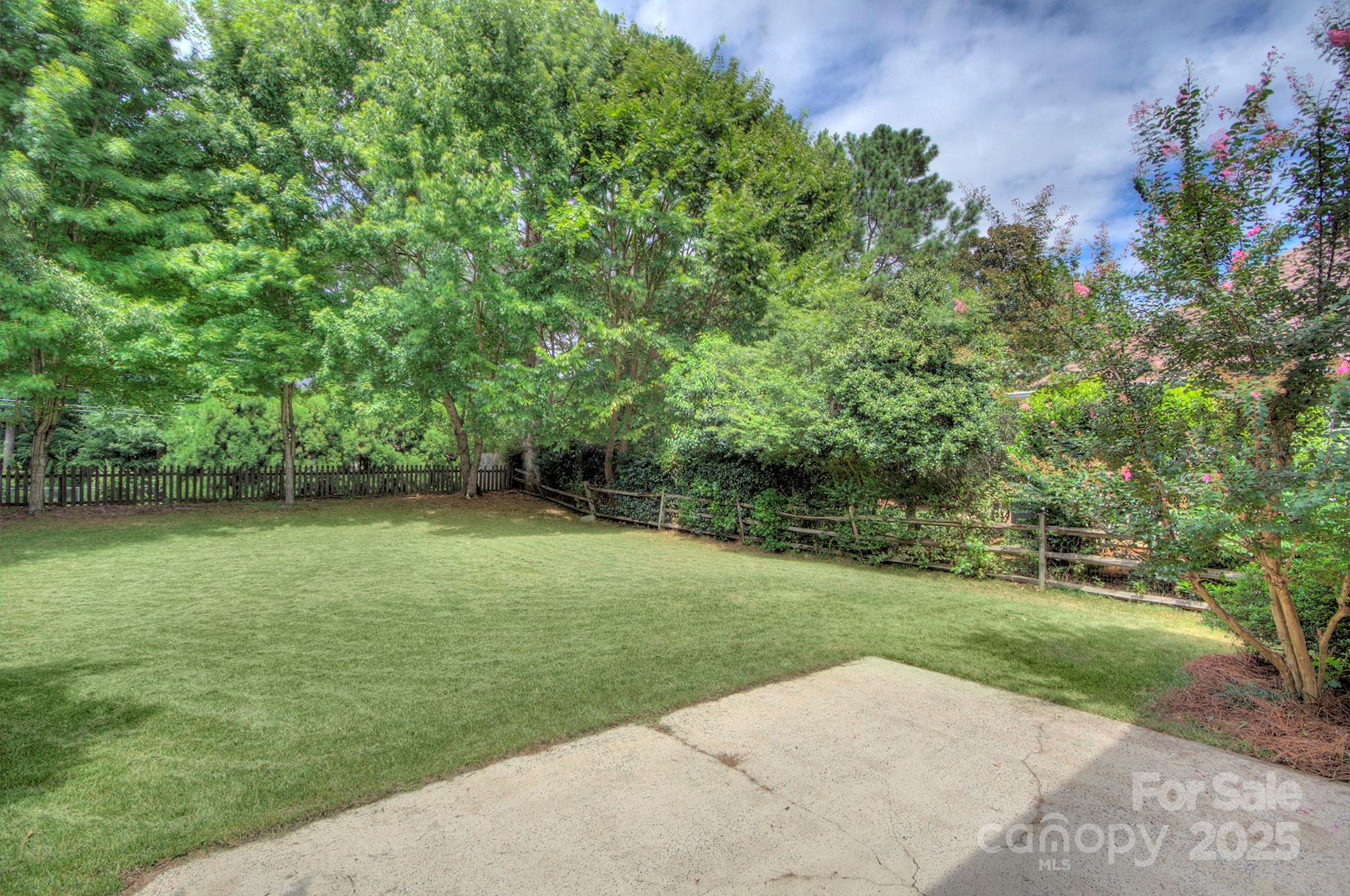 9646 Thorn Blade Drive