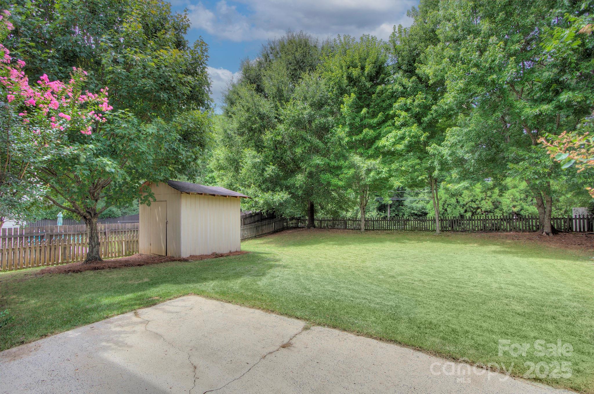 9646 Thorn Blade Drive
