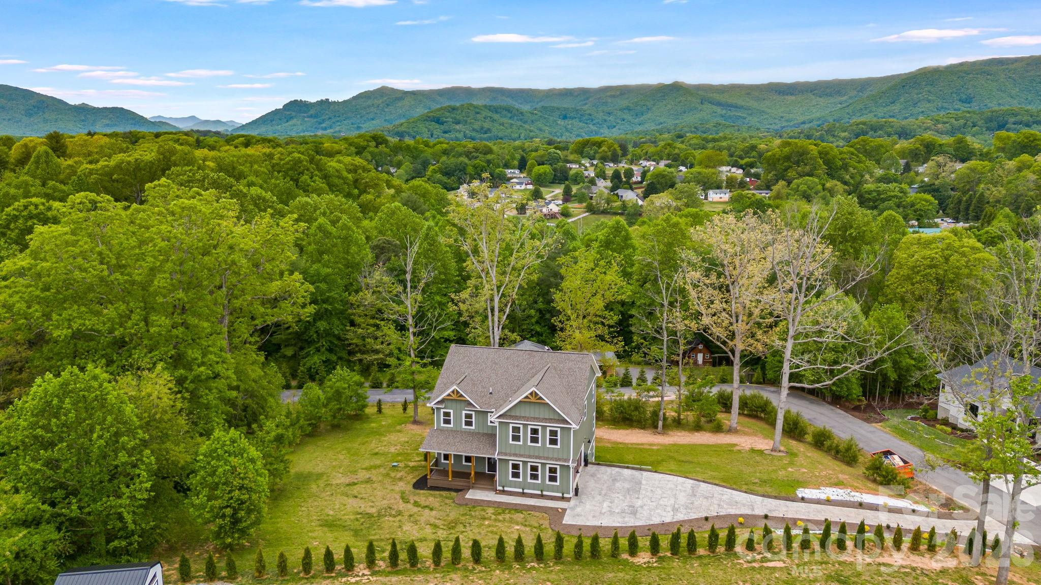 17 Baxter Woods Lane