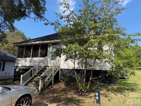 Photo of 77 Franklin Street, Wadesboro, NC 28170 (MLS # 4415003)