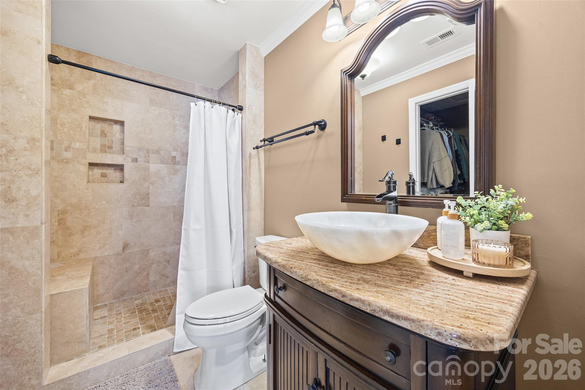 Queens Station - Residential