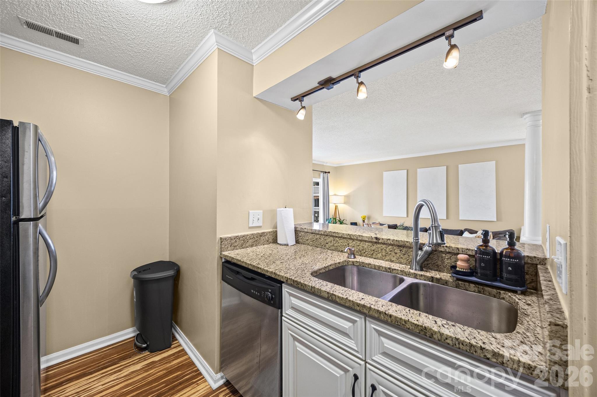 Queens Station - Residential