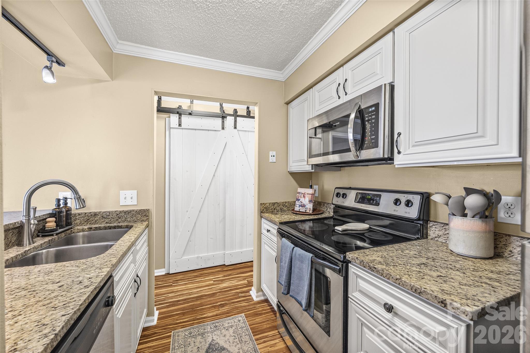 Queens Station - Residential