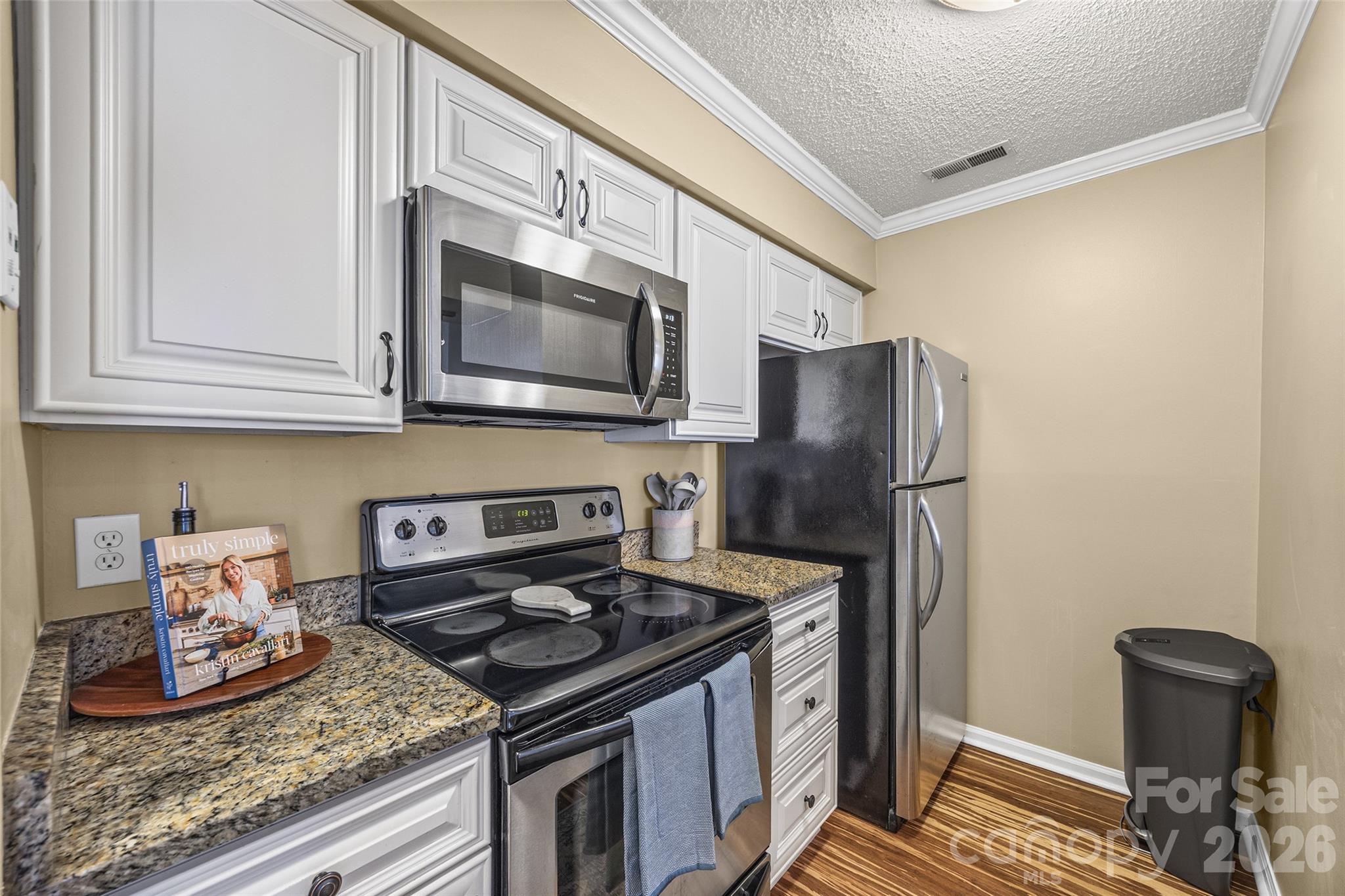 Queens Station - Residential