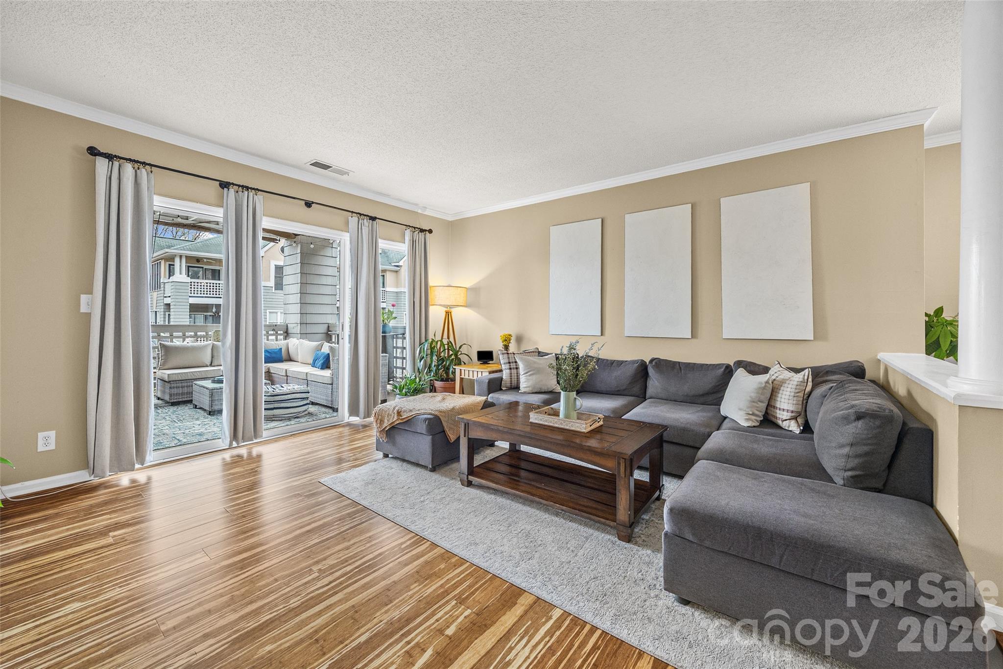 Queens Station - Residential