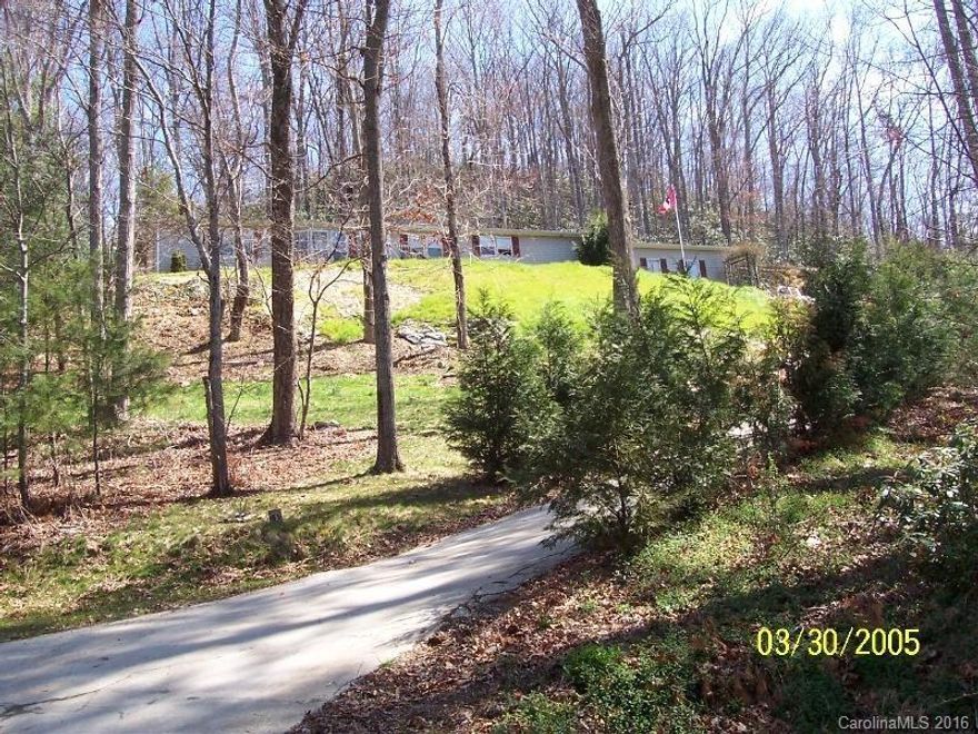 VERY PRIVATE, LARGE SPACIOUS LOT AND HOME FOR THE PRICE. 
BEAUTIFUL LANDSCAPE, CHAINED LINK FENCE, TWO CAR GARAGE, LIVING SPACE.