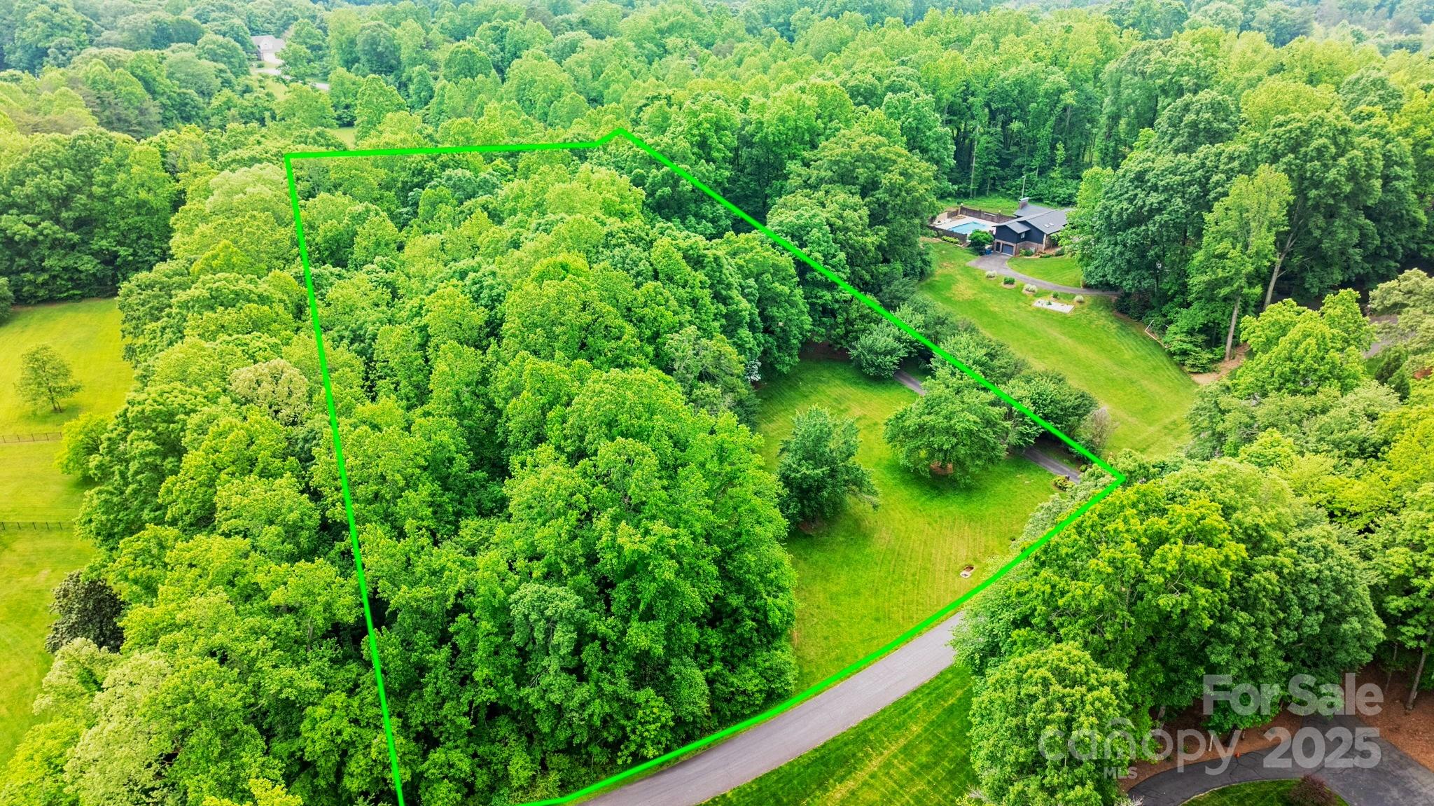 1080 Rolling Green Drive