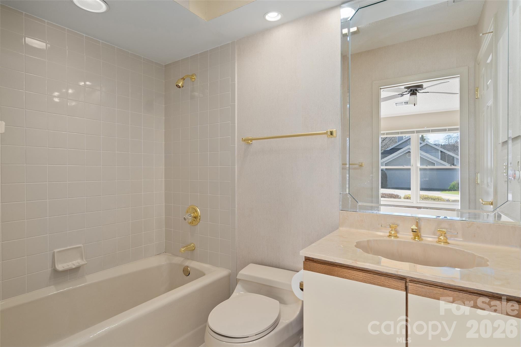 The Meadows At Laurel Ridge - Residential